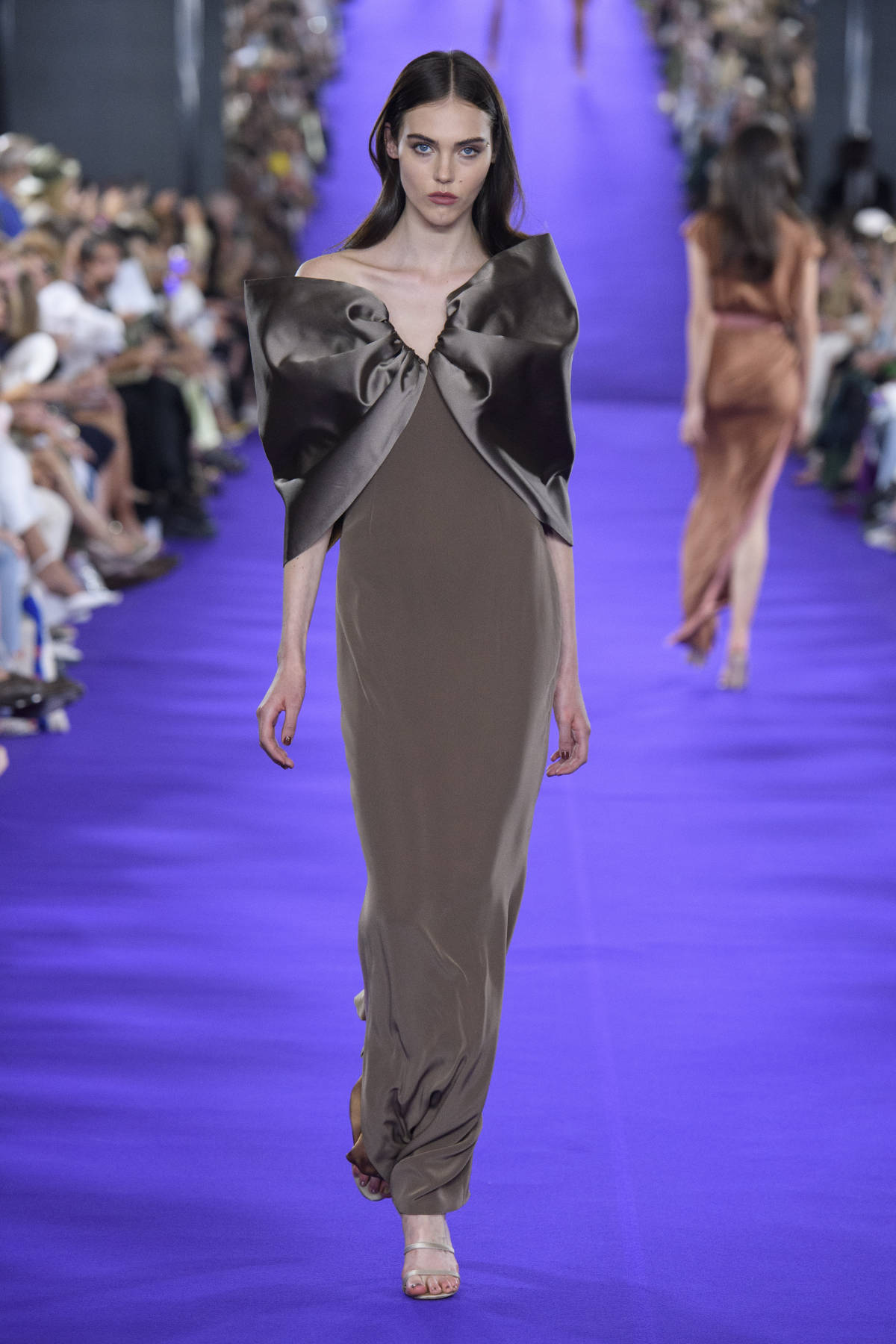 Alexis Mabille Presents Its New Haute Couture Fall-Winter 2022/2023 Collection