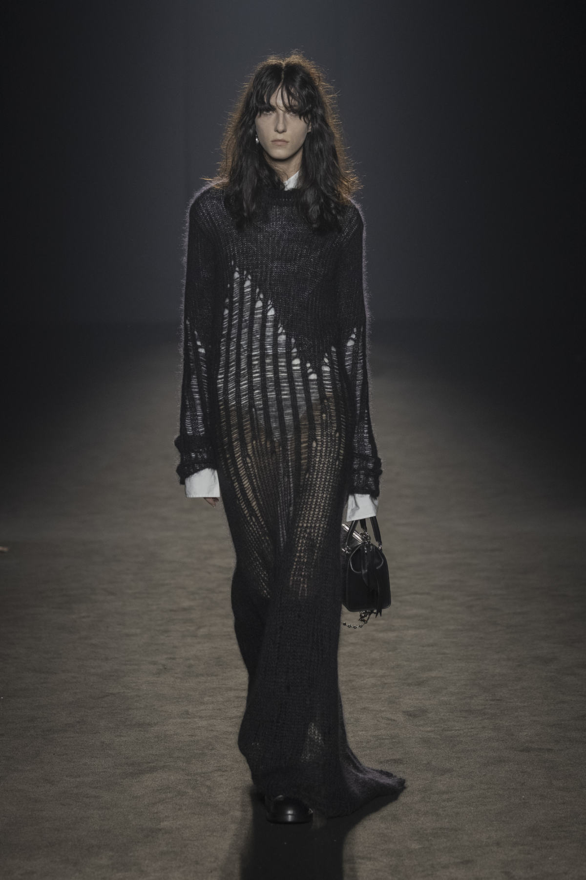 Ann Demeulemeester Presents Its New Fall/Winter 2024 Collection