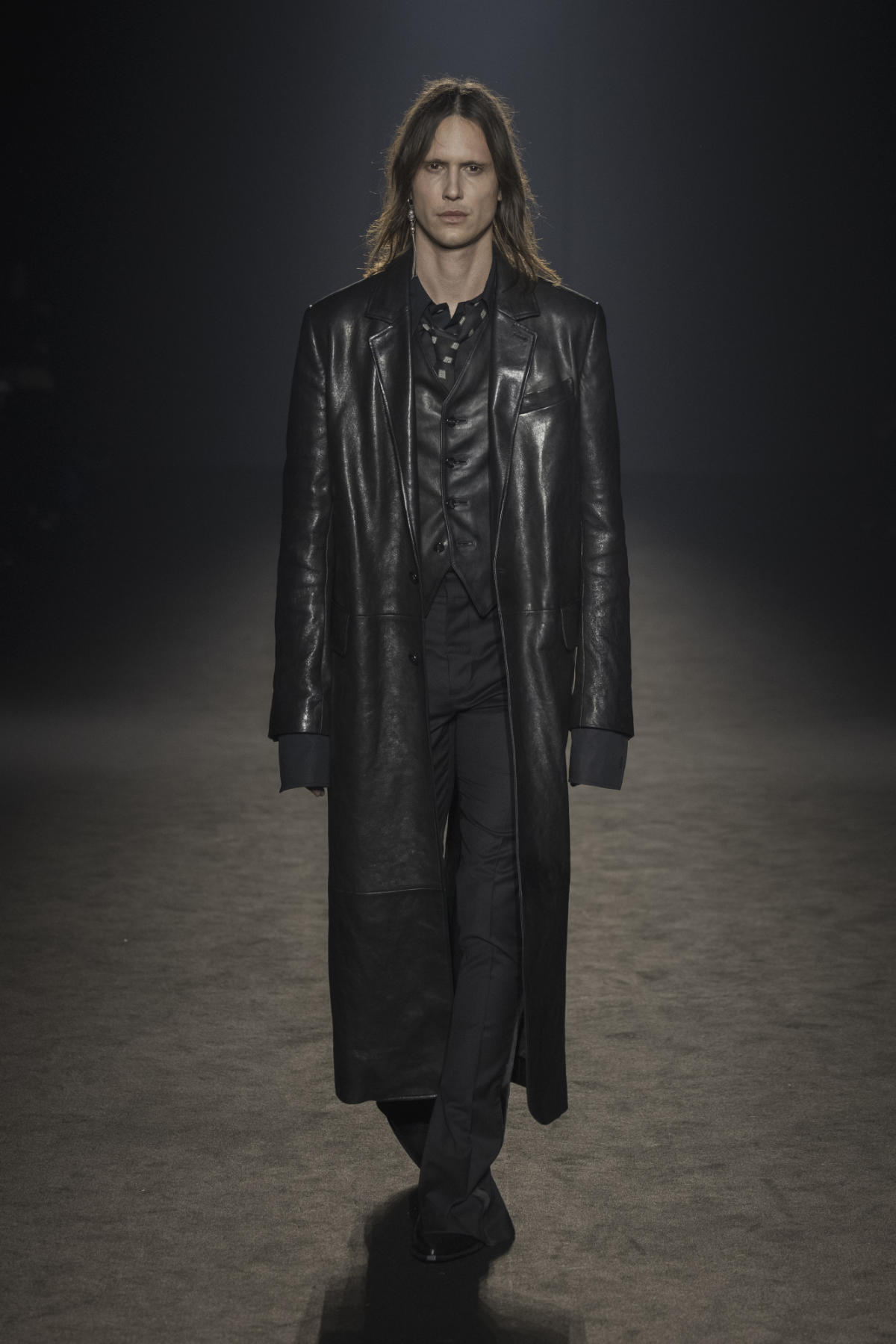 Ann Demeulemeester Presents Its New Fall/Winter 2024 Collection