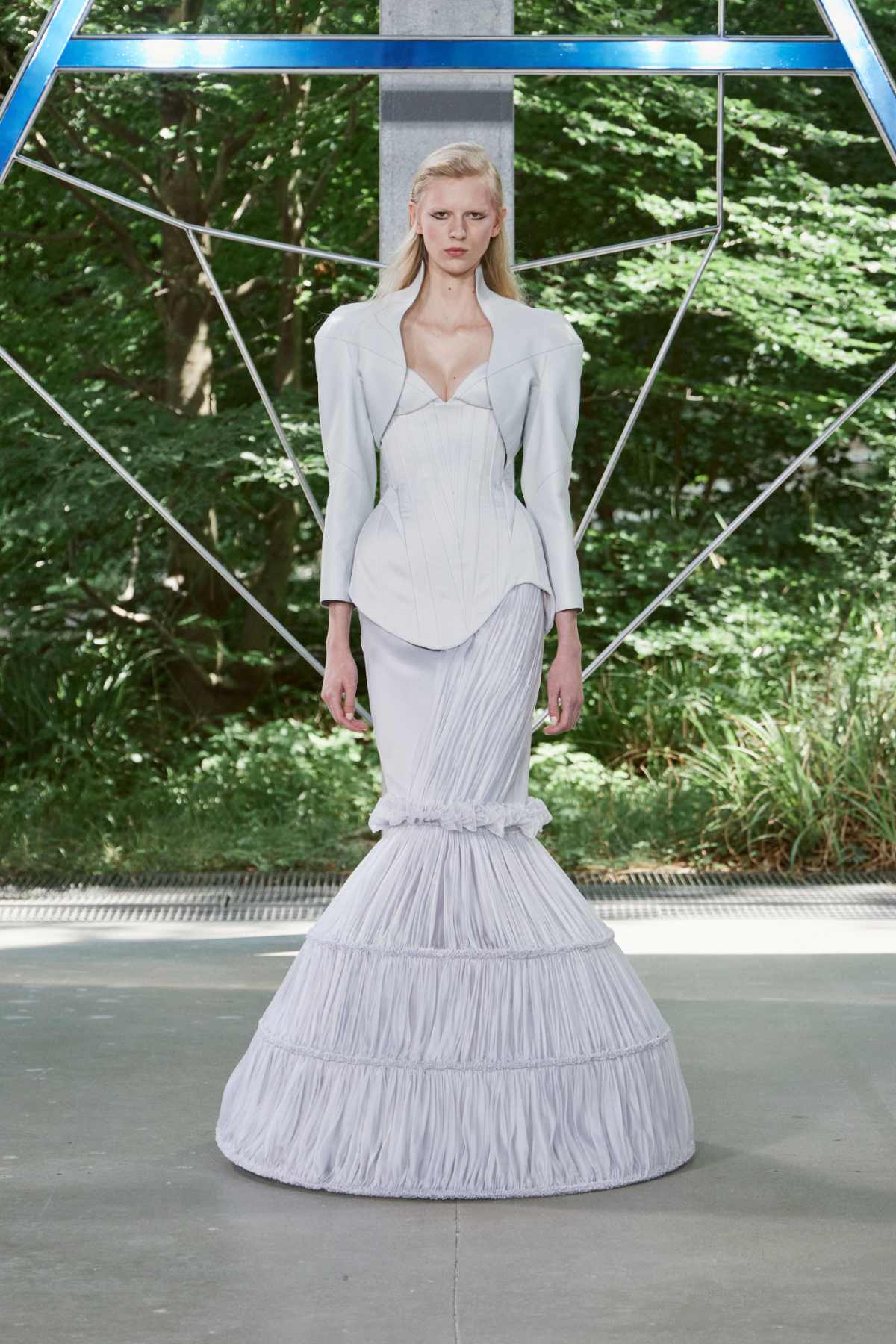 ArdAzAei Presents Its New Haute Couture Fall Winter 2025-25 Collection: The Folded Sea