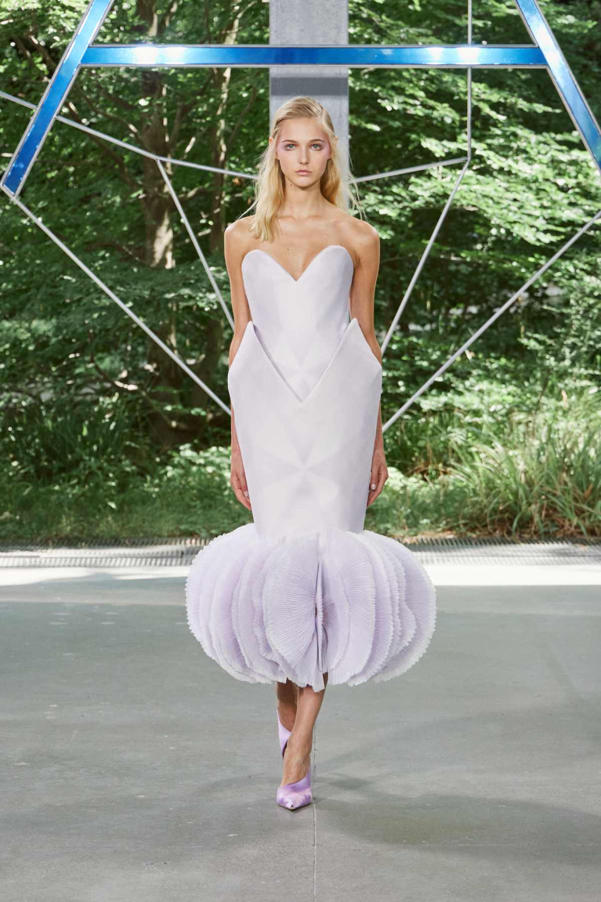 ArdAzAei Presents Its New Haute Couture Fall Winter 2025-25 Collection: The Folded Sea