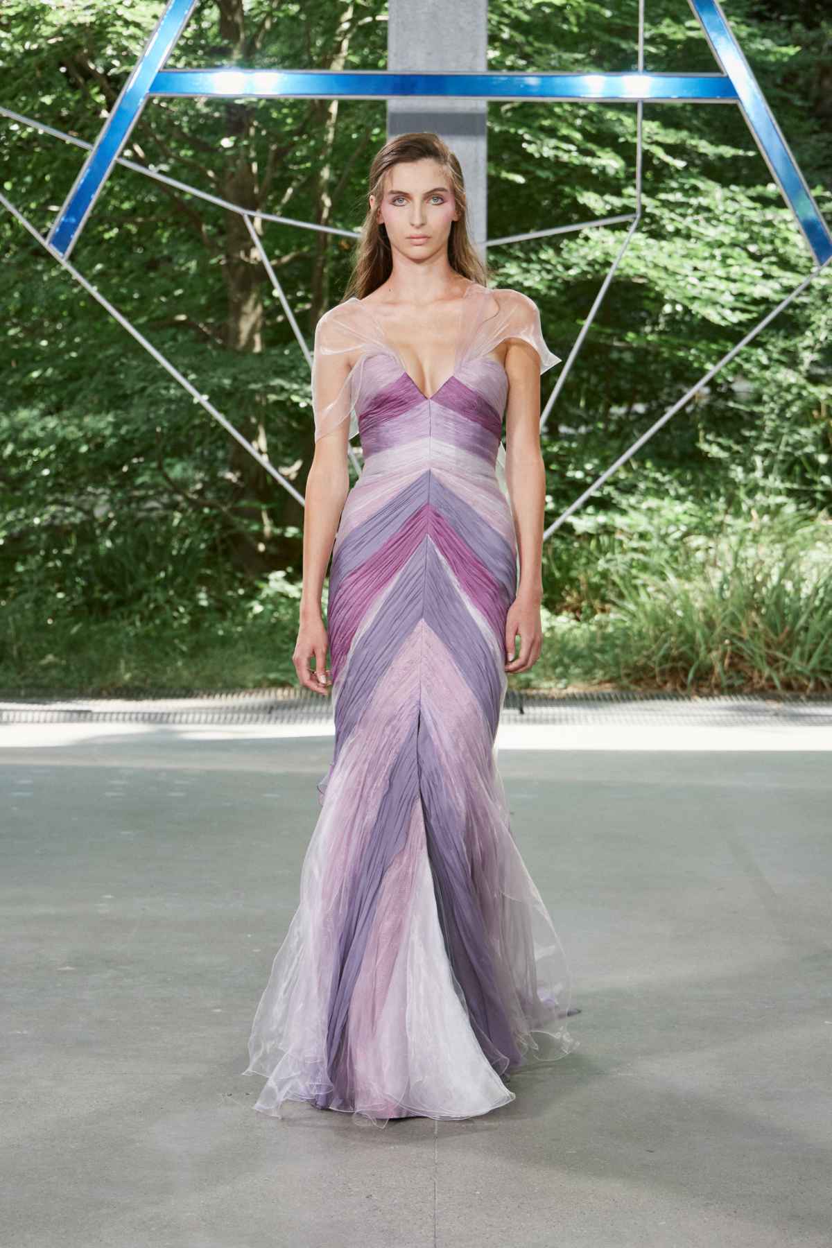 ArdAzAei Presents Its New Haute Couture Fall Winter 2025-25 Collection: The Folded Sea