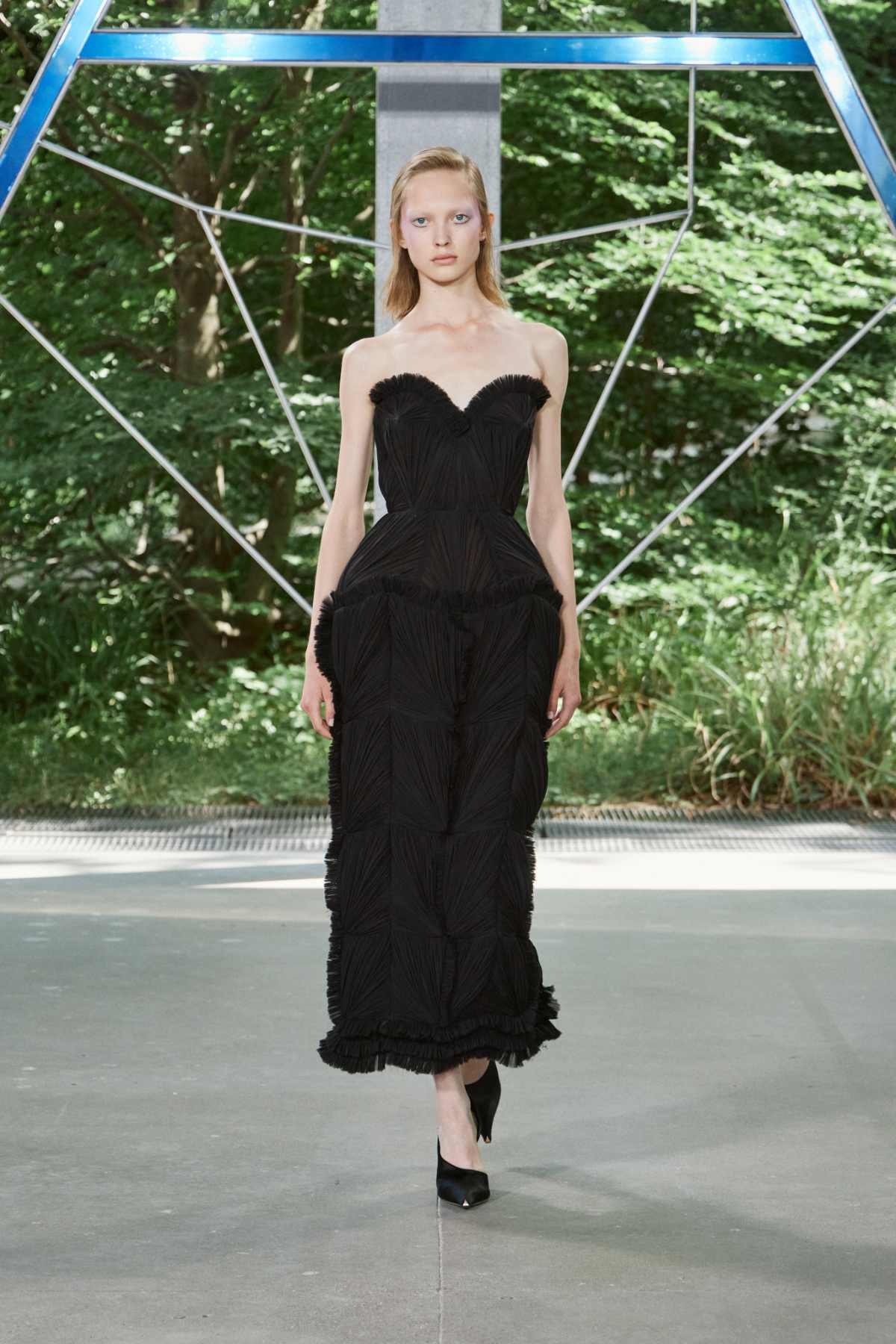 ArdAzAei Presents Its New Haute Couture Fall Winter 2025-25 Collection: The Folded Sea