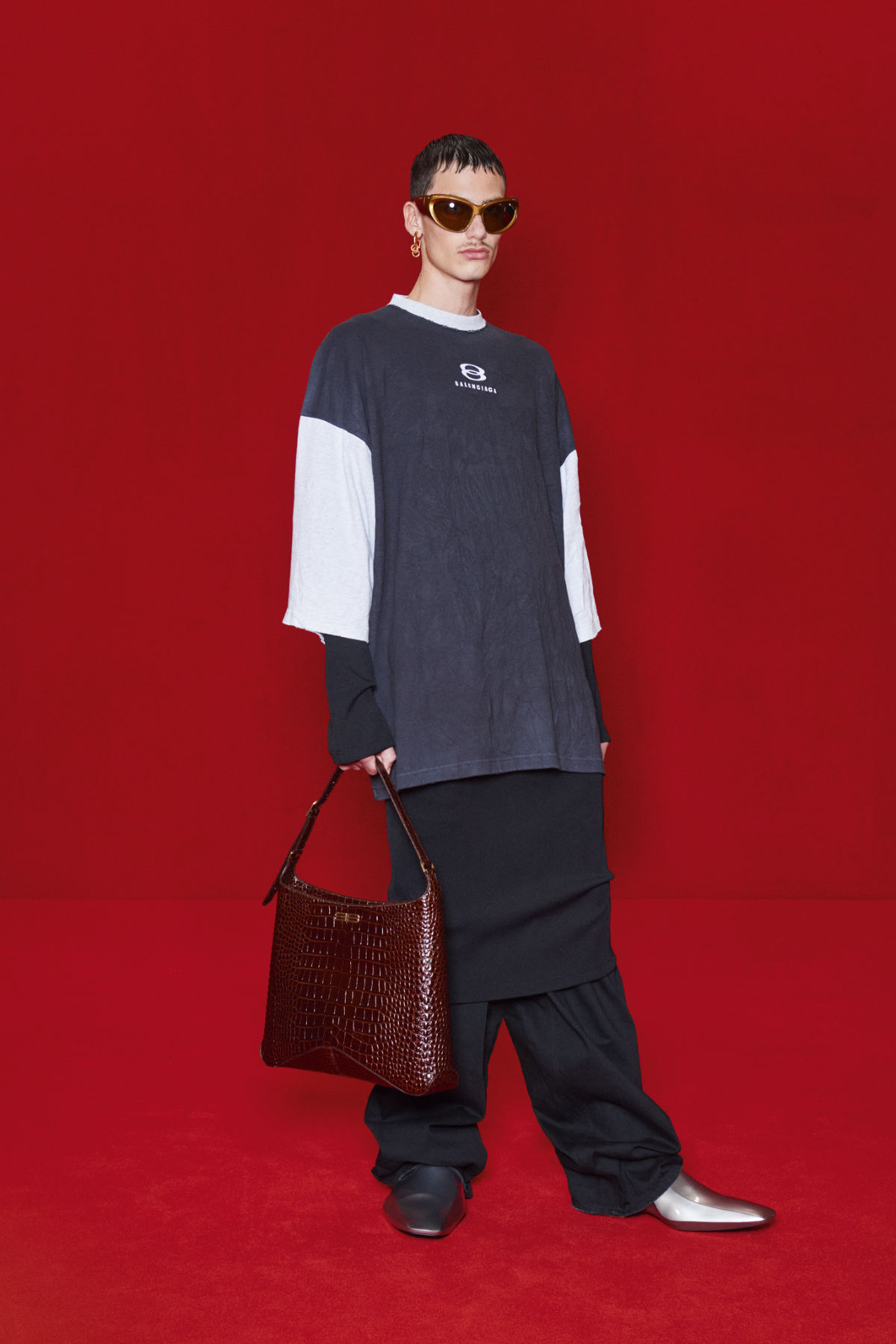 Balenciaga Presents Its New Summer 22 Red Carpet Collection