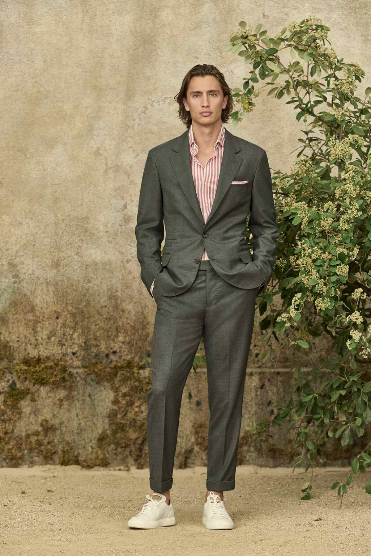 Brunello Cucinelli Introduces Its New Men's Spring Summer 2022 