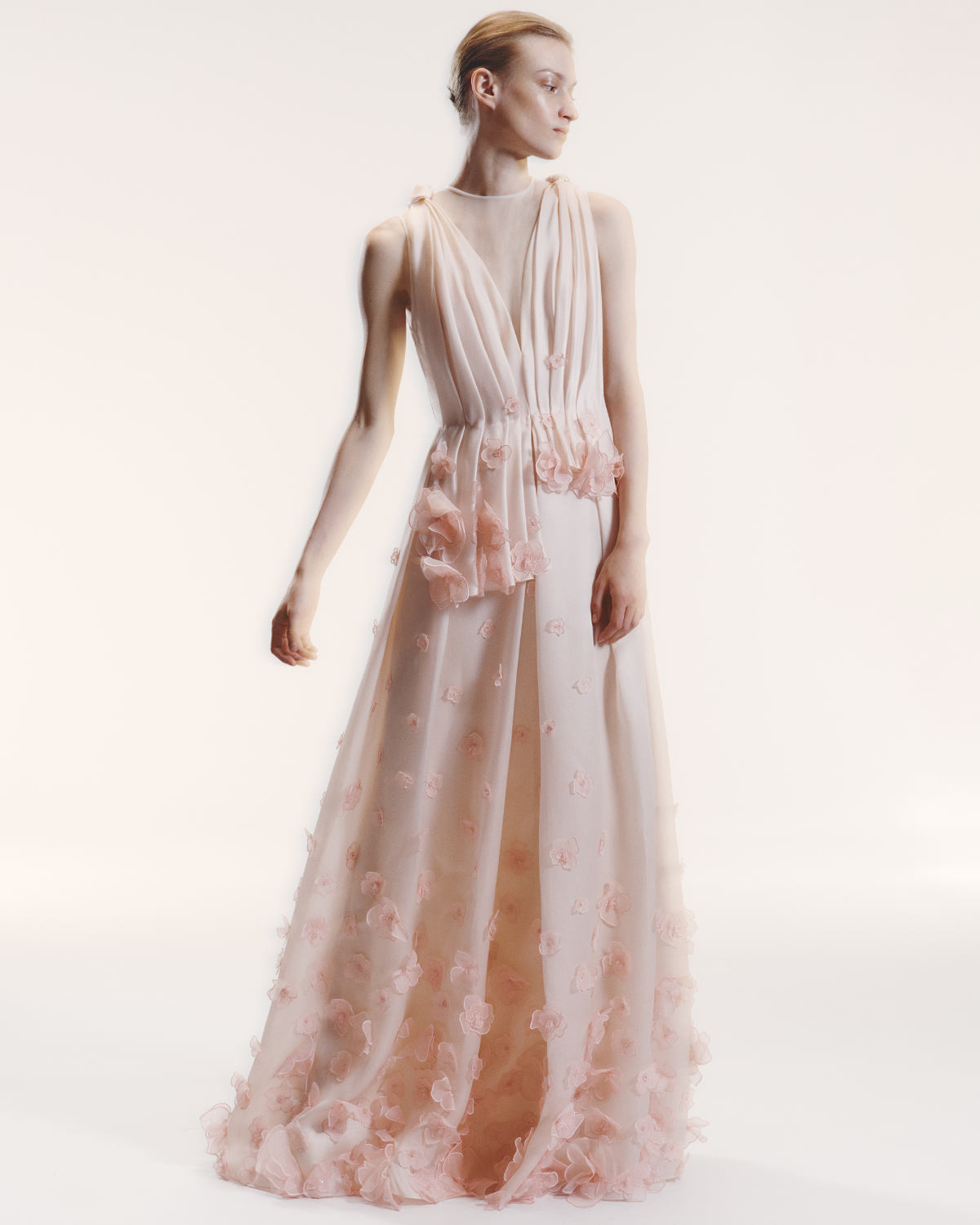 By FANG Presents Her New Fall Winter 2025-26 Couture Collection