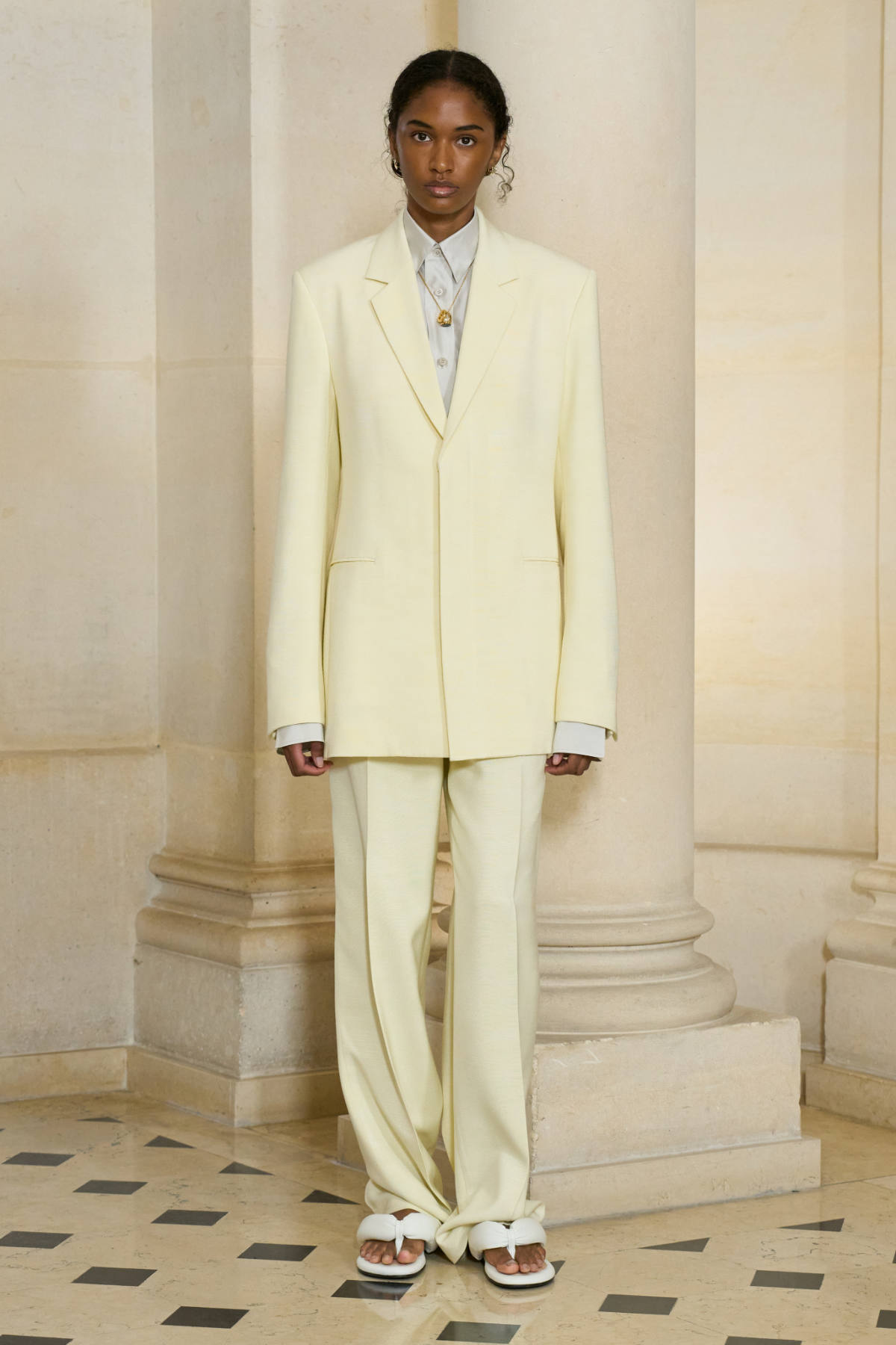 Carven Spring-Summer 2026 Collection: A Refined Silhouette Through Paris