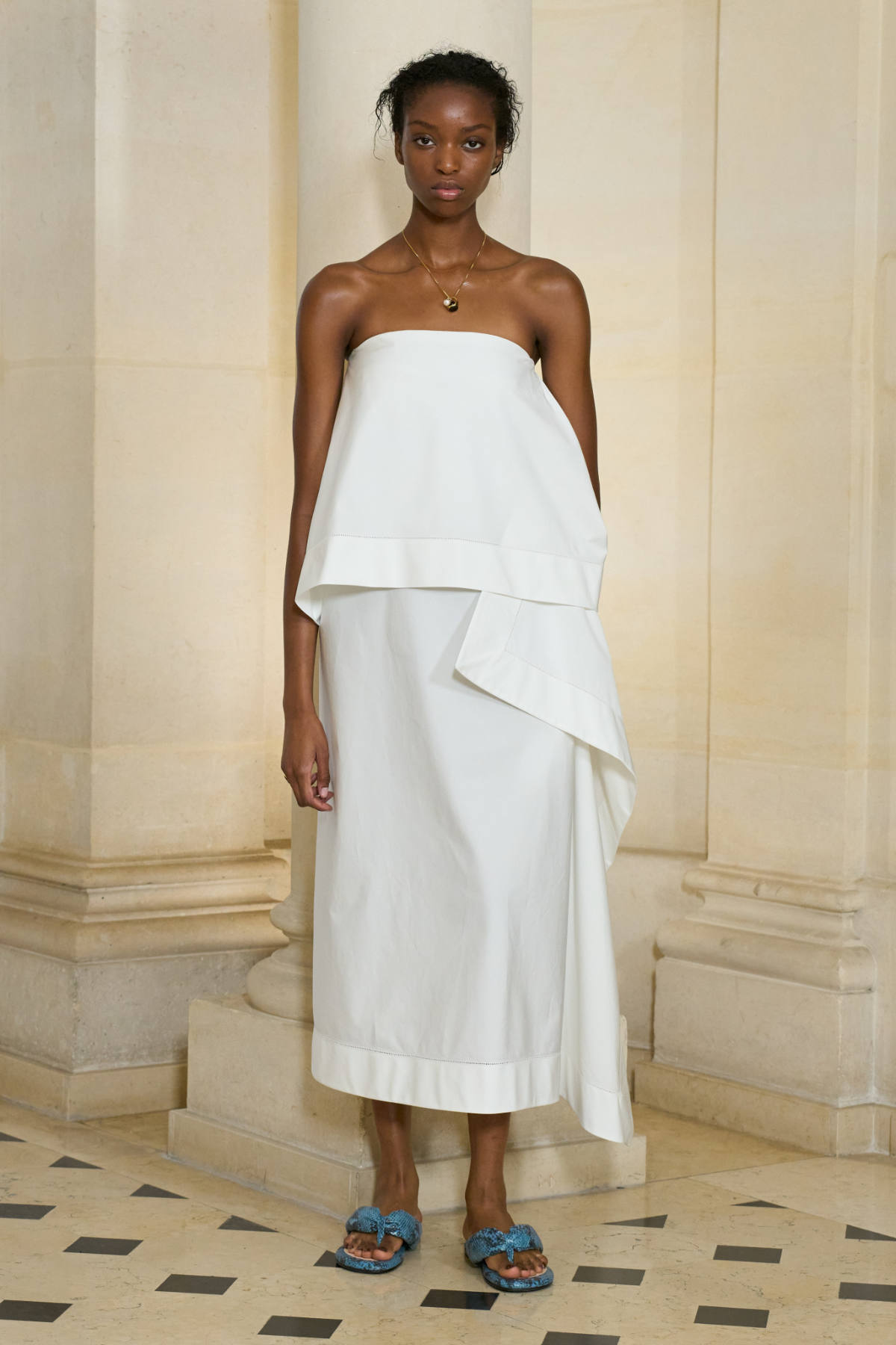 Carven Spring-Summer 2026 Collection: A Refined Silhouette Through Paris