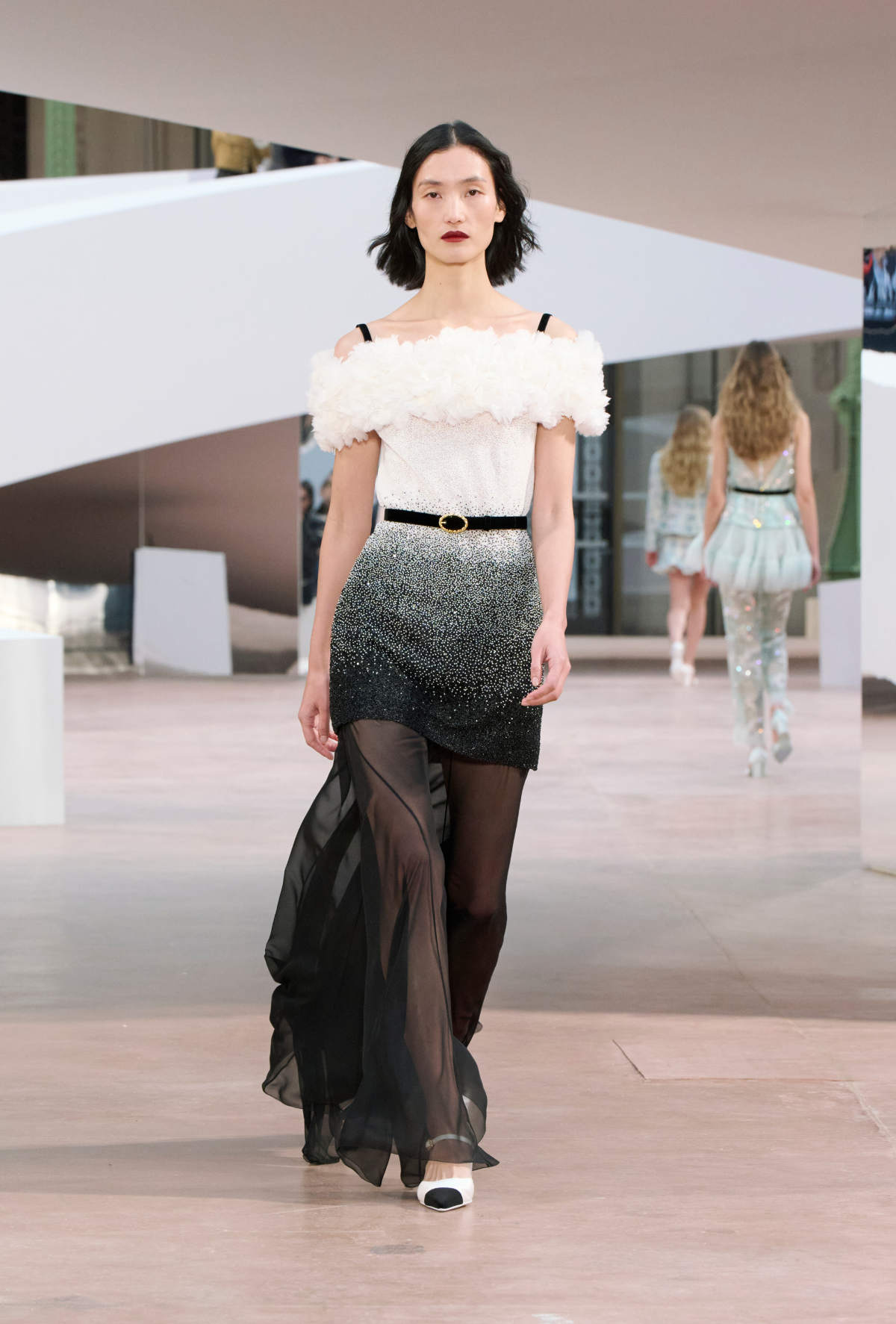 Chanel Presents Its New Spring-Summer 2025 Haute Couture Collection