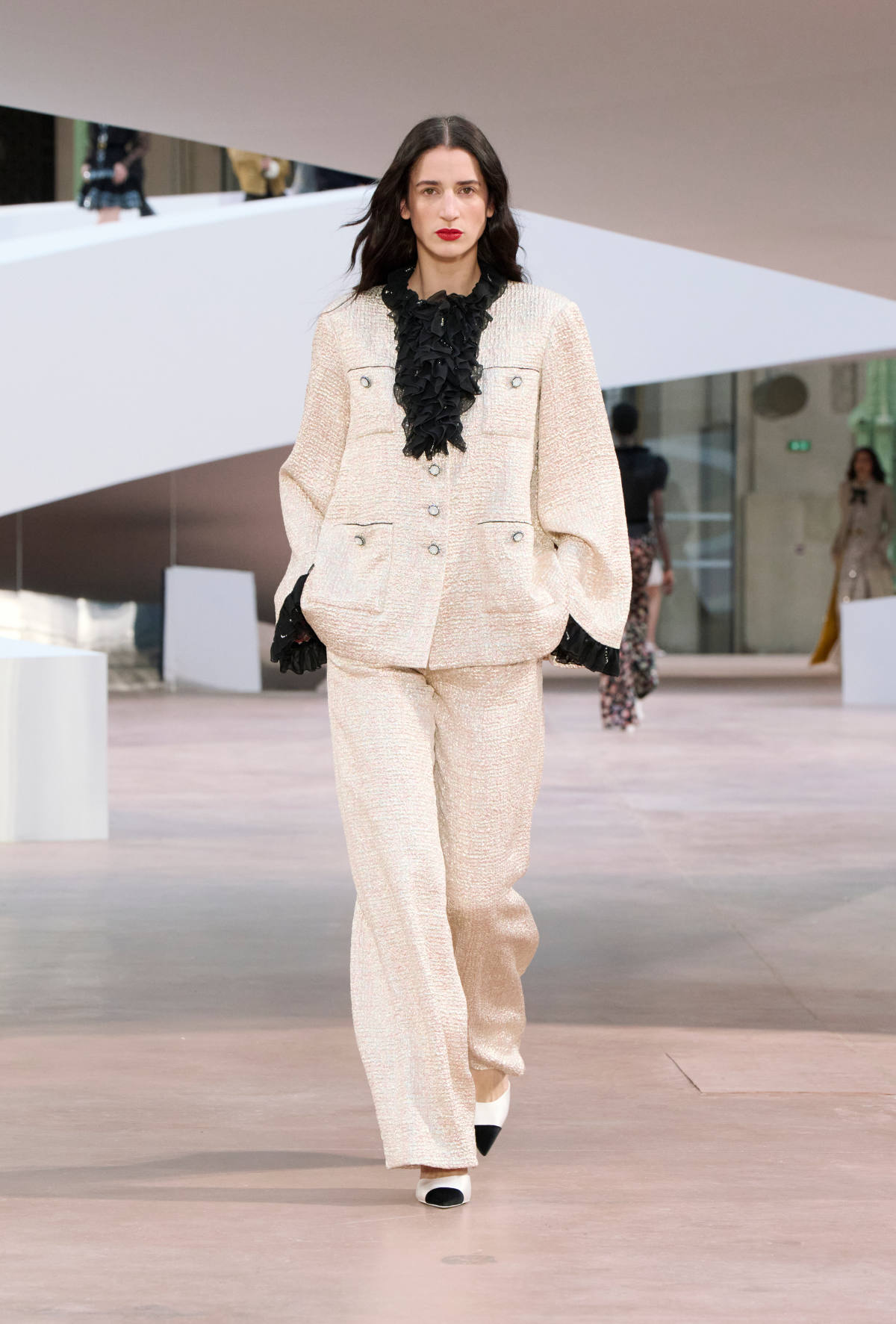 Chanel Presents Its New Spring-Summer 2025 Haute Couture Collection