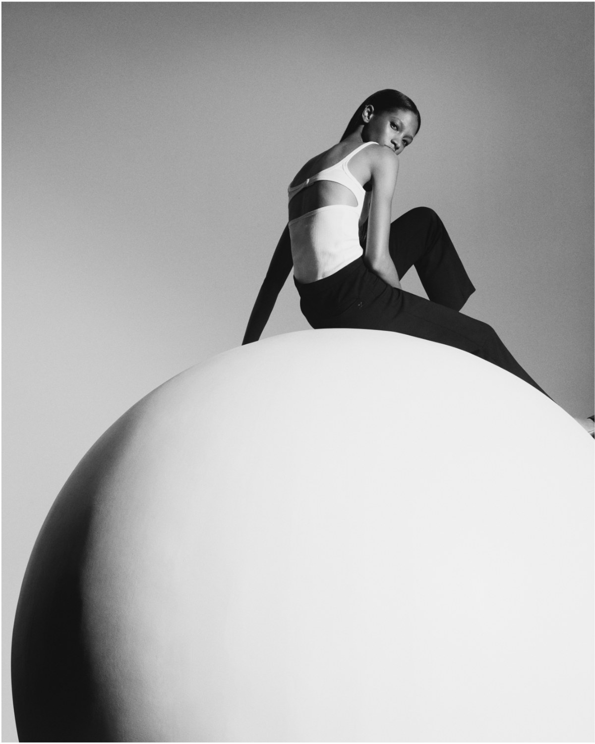 Courrèges End Of Year 2025 Holiday Digital Campaign