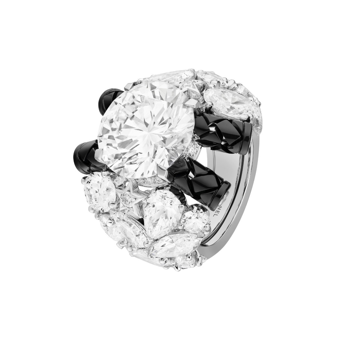 Chanel Presents Its New High Jewelry Collection: Reach For The Stars