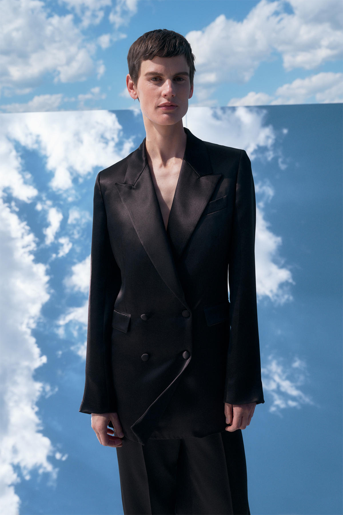 Gabriela Hearst Presents Her New Resort 2023 Collection