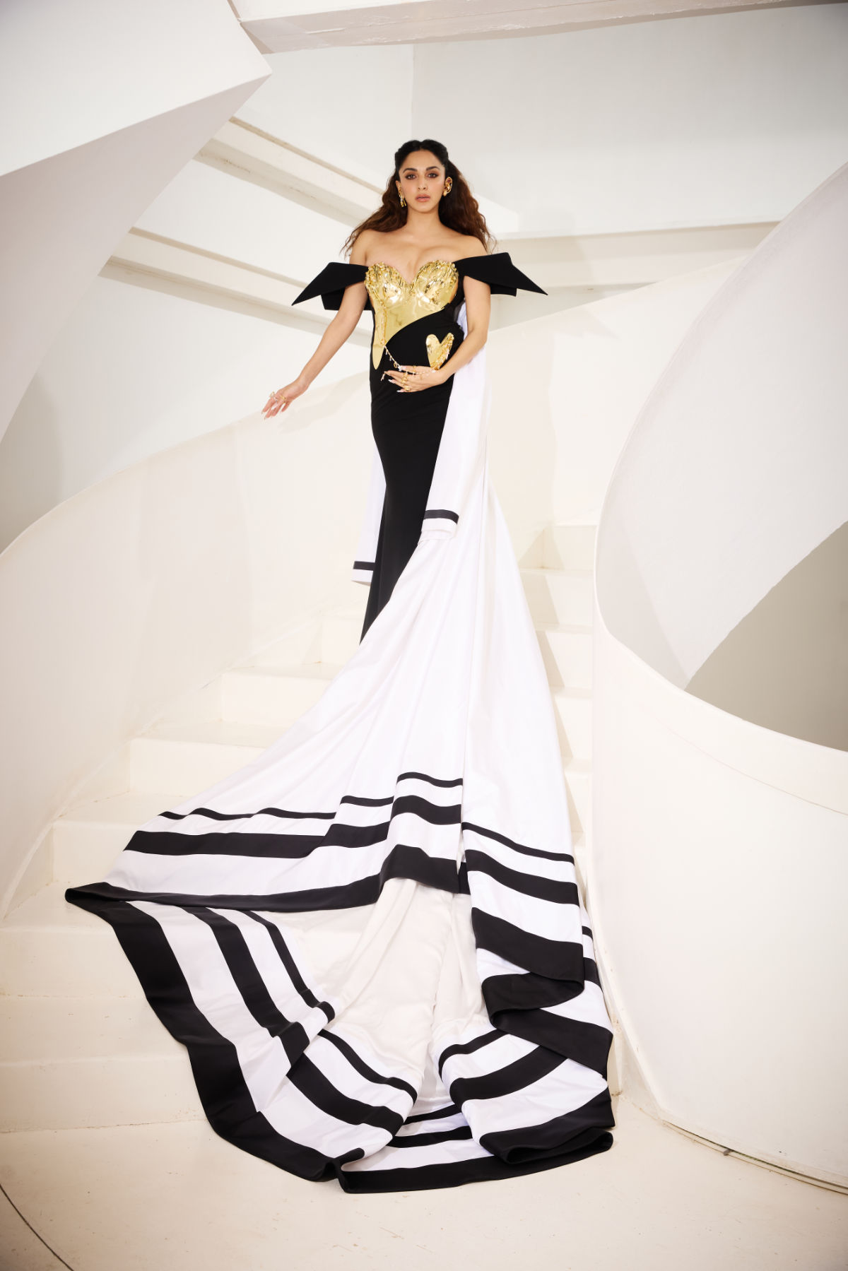 Kiara Advani Makes Her Met Gala Debut In “Bravehearts” By Gaurav Gupta