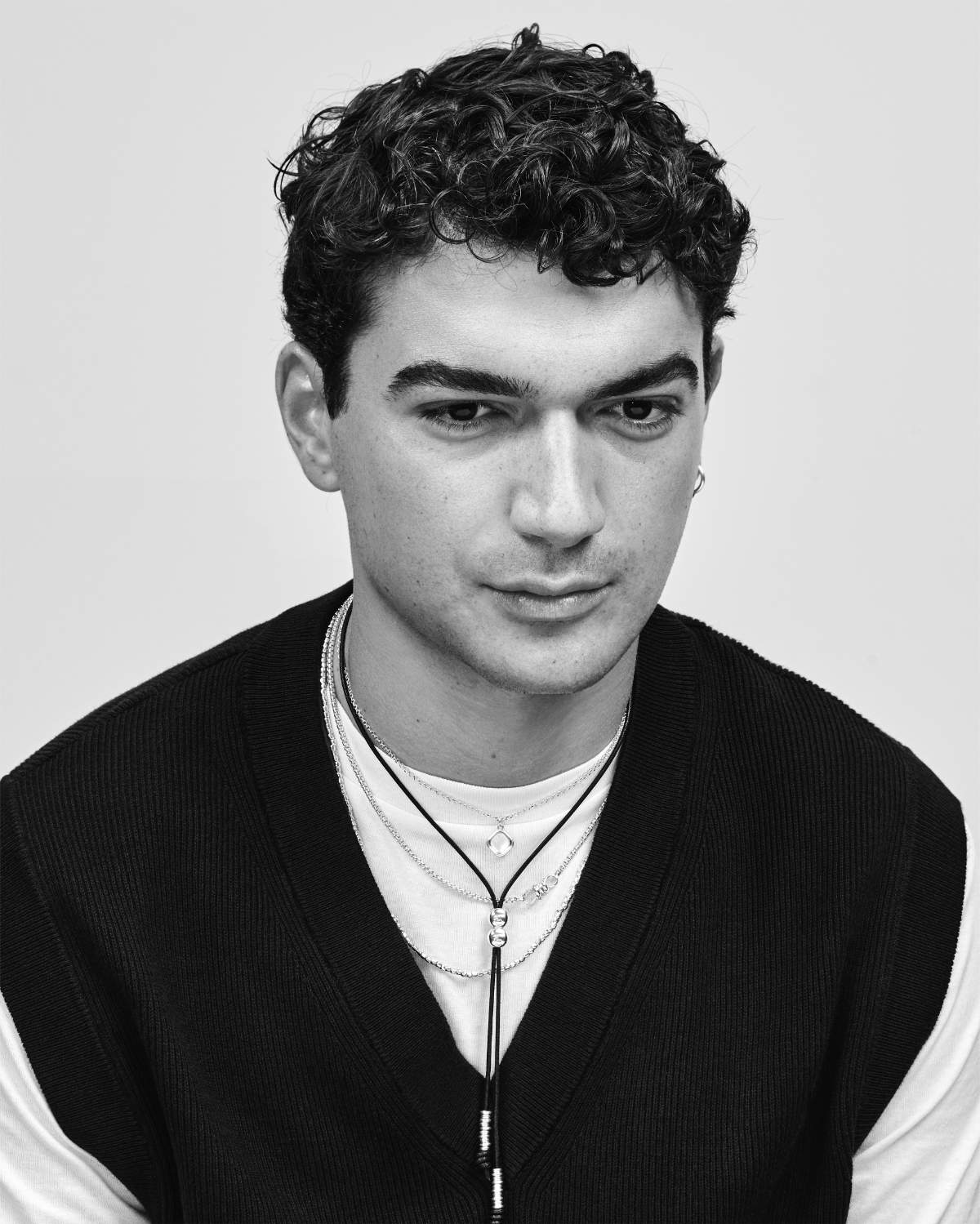 Icons Of Fall By DoDo: Men’s Jewelry Between Aesthetics And Self-Expression