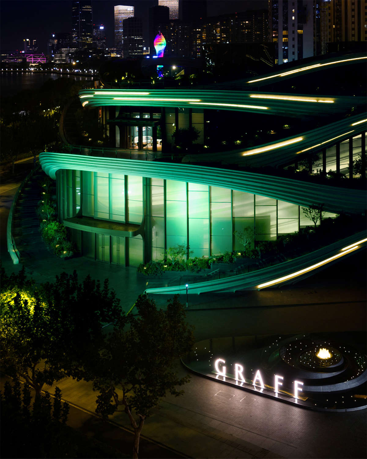 King Of Diamonds: Graff Celebrated 65 Years With Infinity Tiara