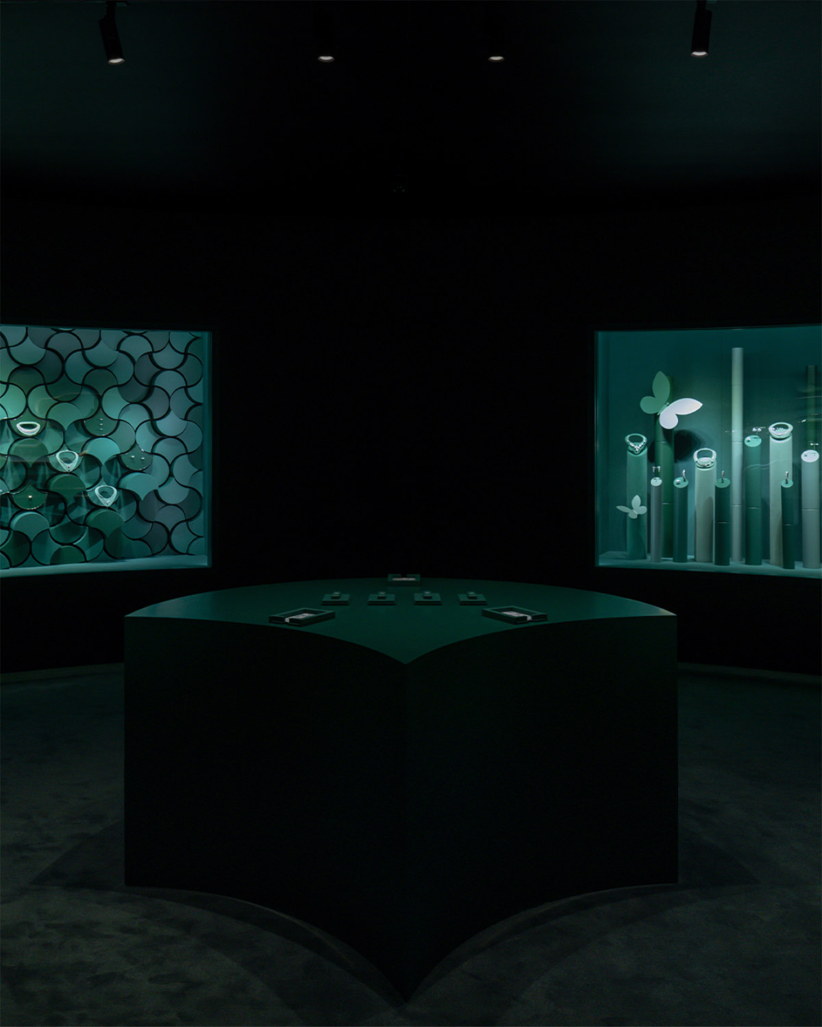 King Of Diamonds: Graff Celebrated 65 Years With Infinity Tiara