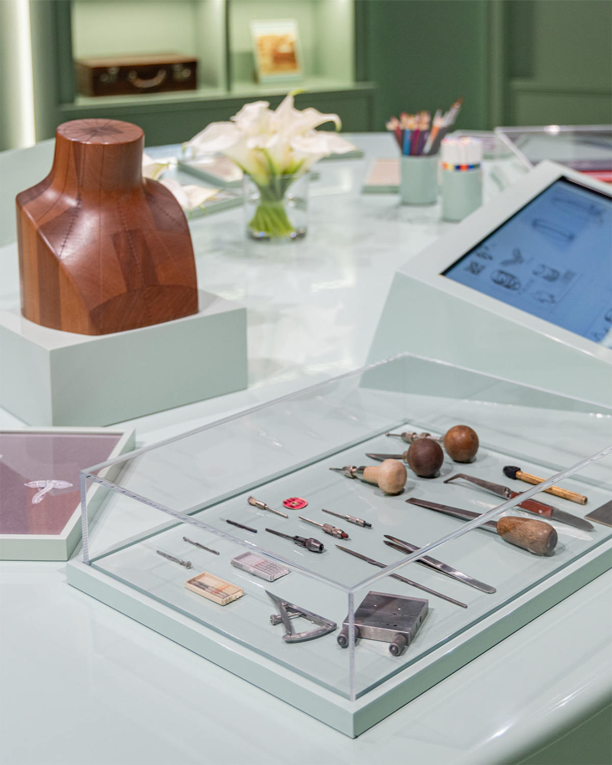 King Of Diamonds: Graff Celebrated 65 Years With Infinity Tiara