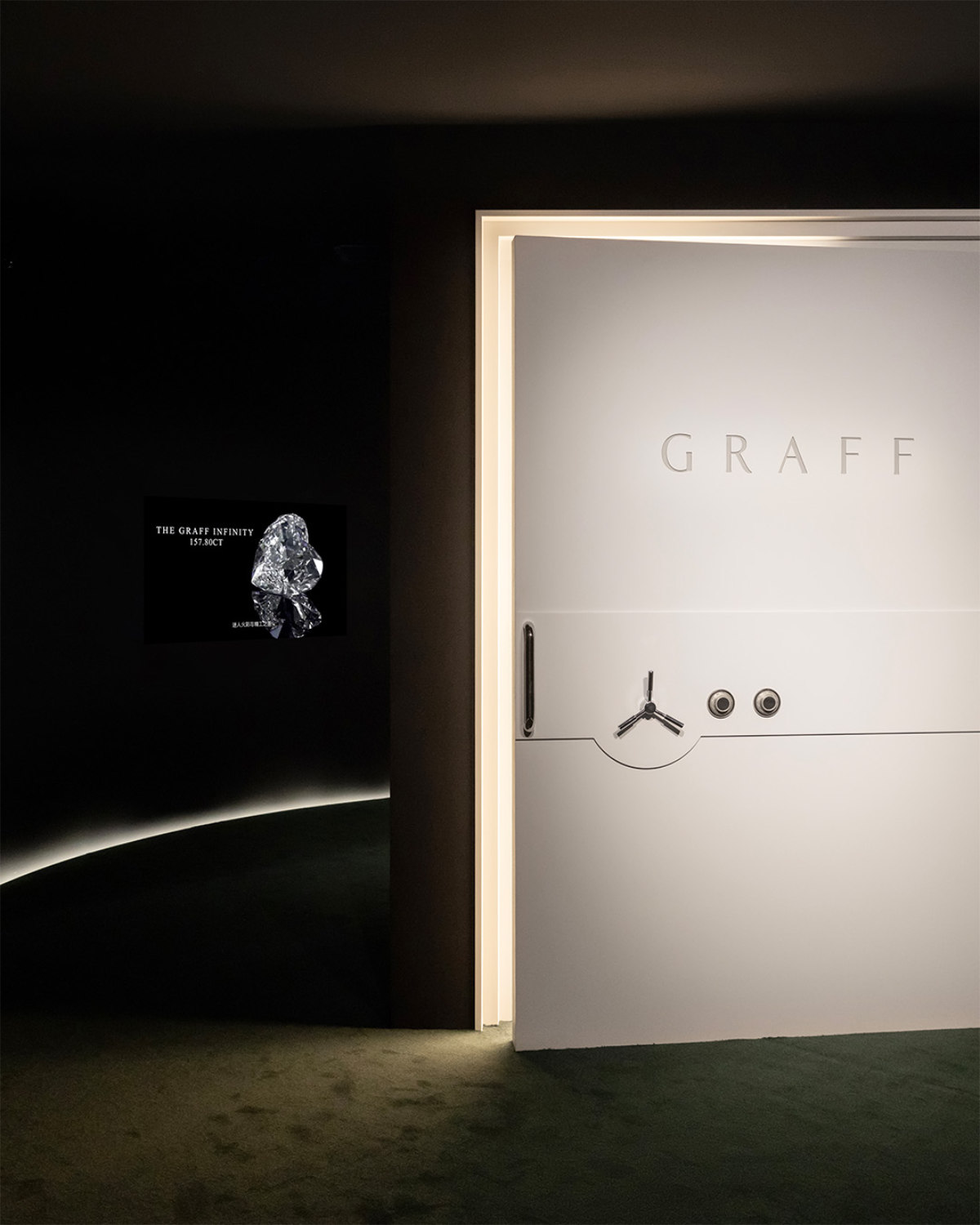 King Of Diamonds: Graff Celebrated 65 Years With Infinity Tiara