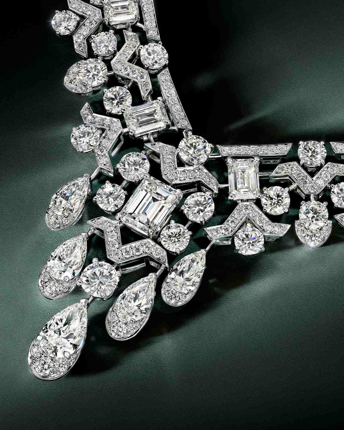 Every Wish Come True: Graff Unveils Its 2025 Festive Campaign, “I Wish”