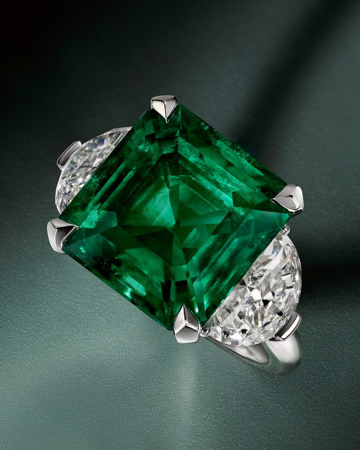 Every Wish Come True: Graff Unveils Its 2025 Festive Campaign, “I Wish”