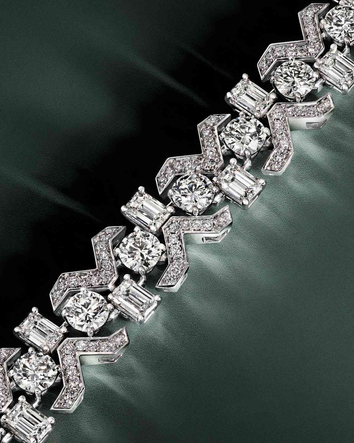 Every Wish Come True: Graff Unveils Its 2025 Festive Campaign, “I Wish”