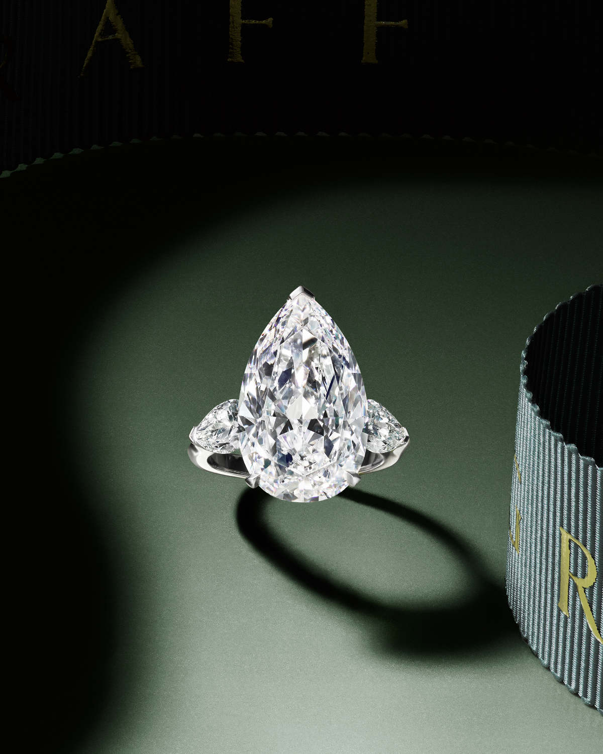 Every Wish Come True: Graff Unveils Its 2025 Festive Campaign, “I Wish”