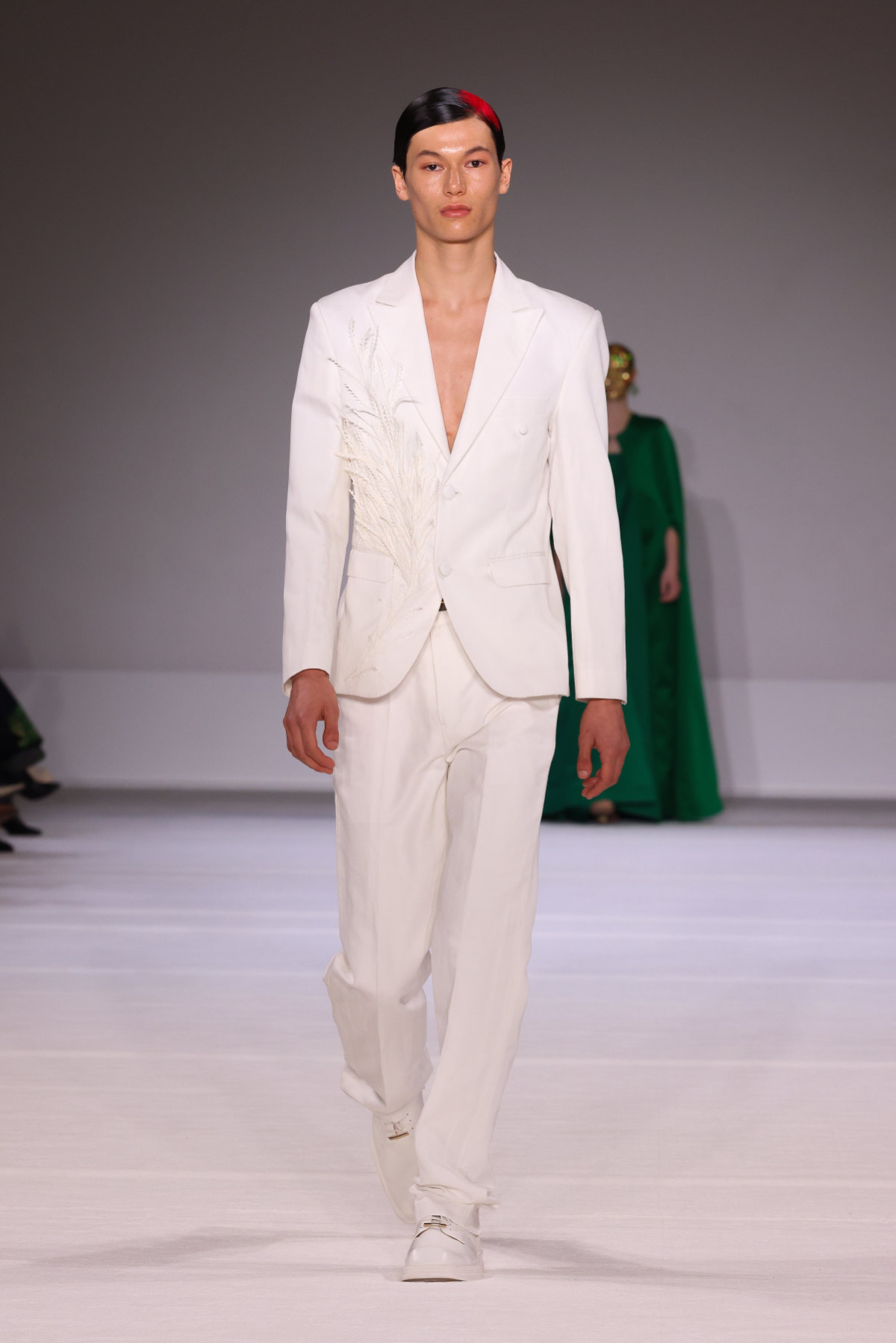 Homolog Presents Its New Couture Spring-Summer 2024 Collection ...