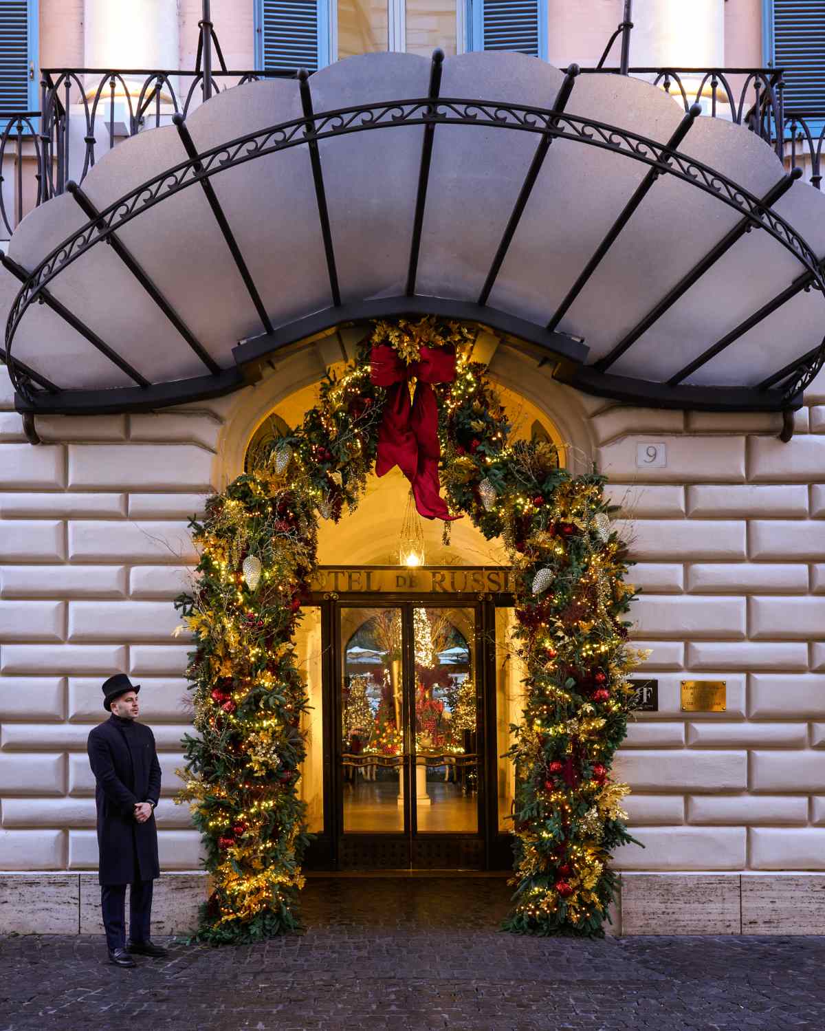 Hotel De Russie X Dolce&Gabbana Light Up The Heart Of Rome This Holiday Season