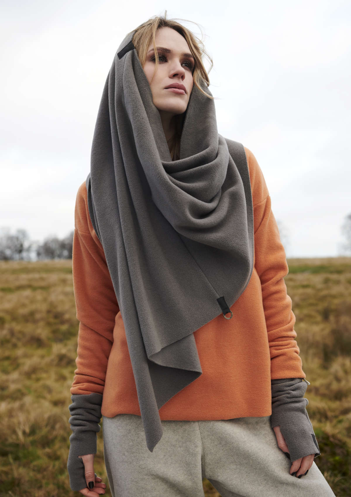 Henriette Steffensen Fleece Sweater with Scarf Sand 1338 – KIITOSlife