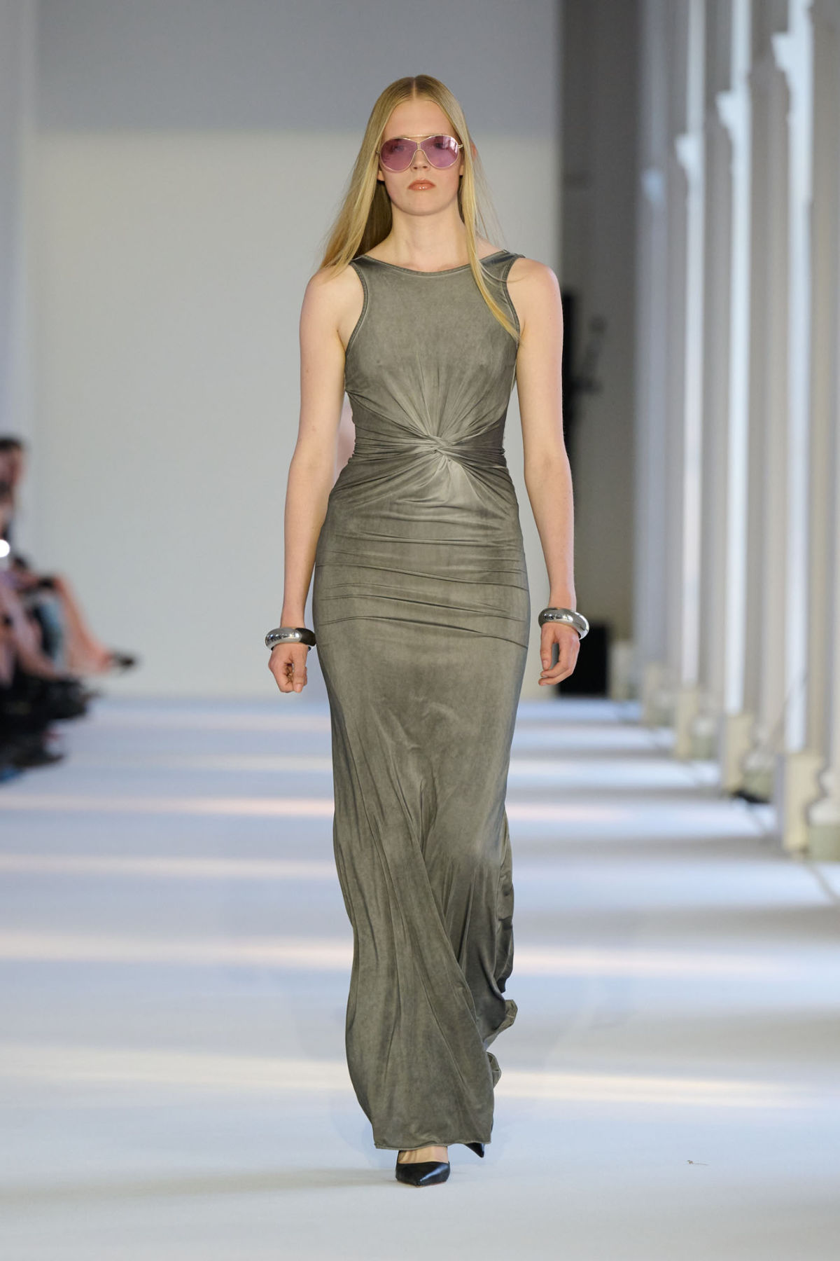 Ioannes Presents His New Fall/Winter 2025 Collection: Better Grow Thorns Than Thicker Skin