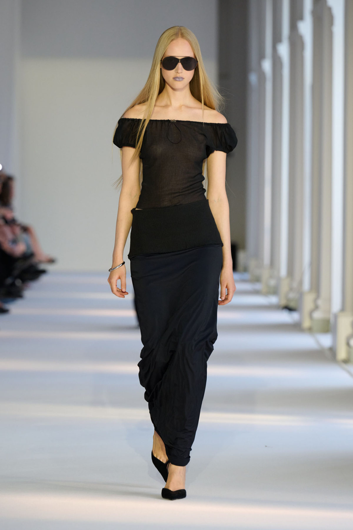 Ioannes Presents His New Fall/Winter 2025 Collection: Better Grow Thorns Than Thicker Skin