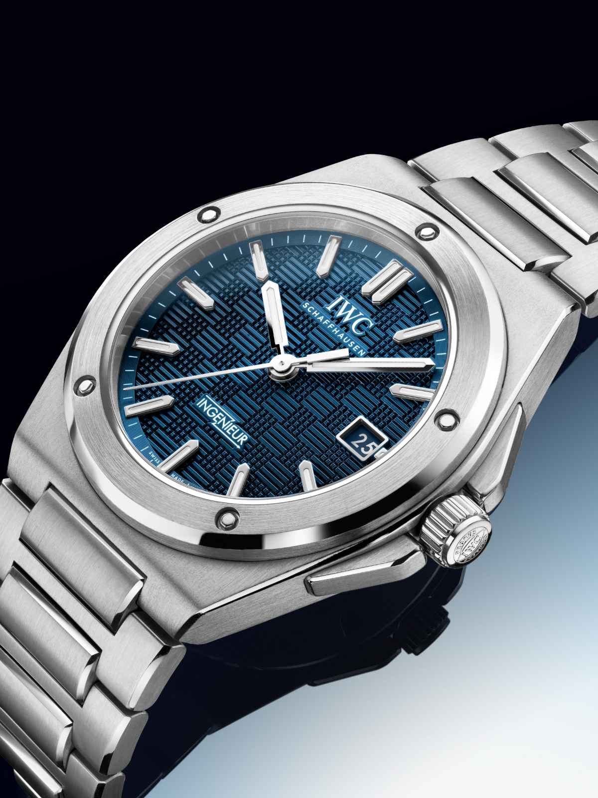 IWC Schaffhausen Presents The Ingenieur Automatic 40 With A Blue Dial