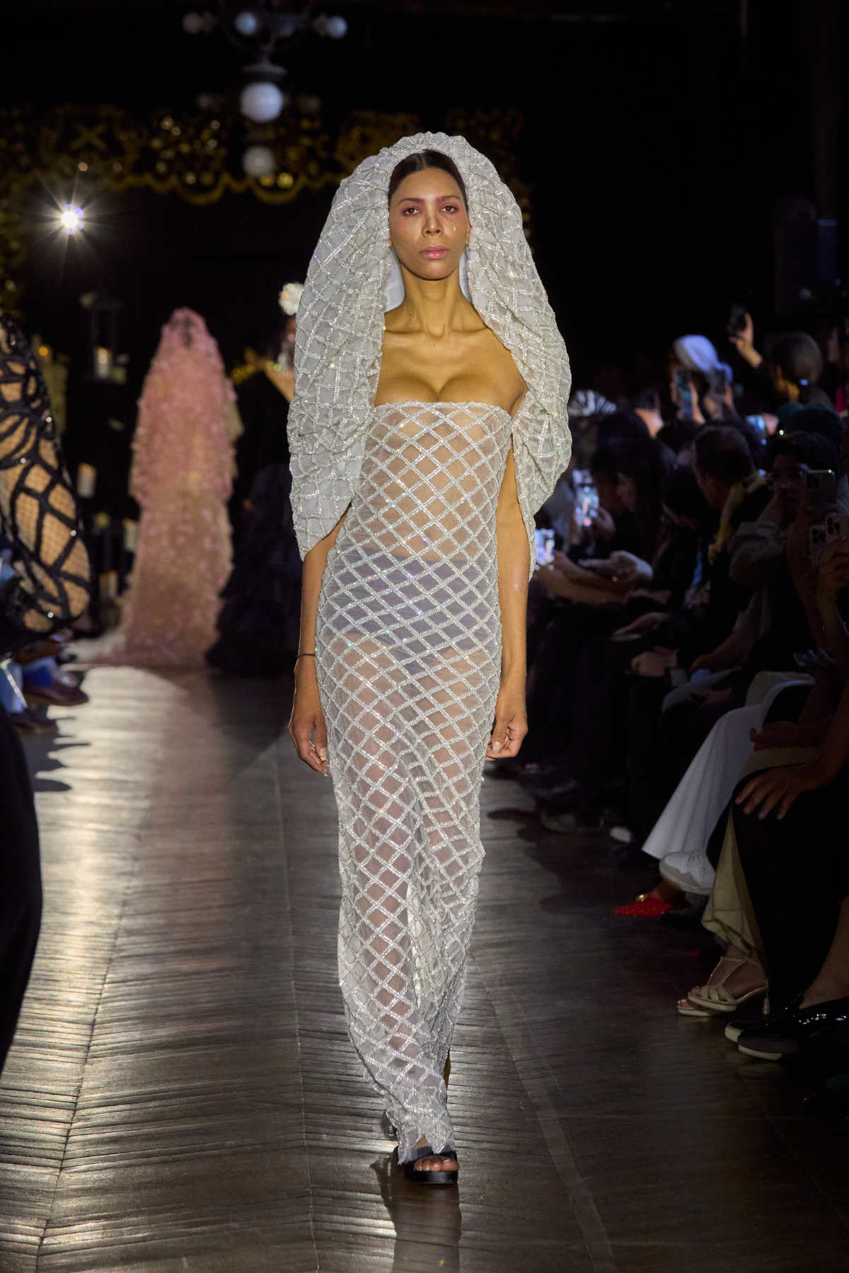 Juana Martín Presents Her New Haute Couture Fall-Winter 2025-26 Collection: Fervor