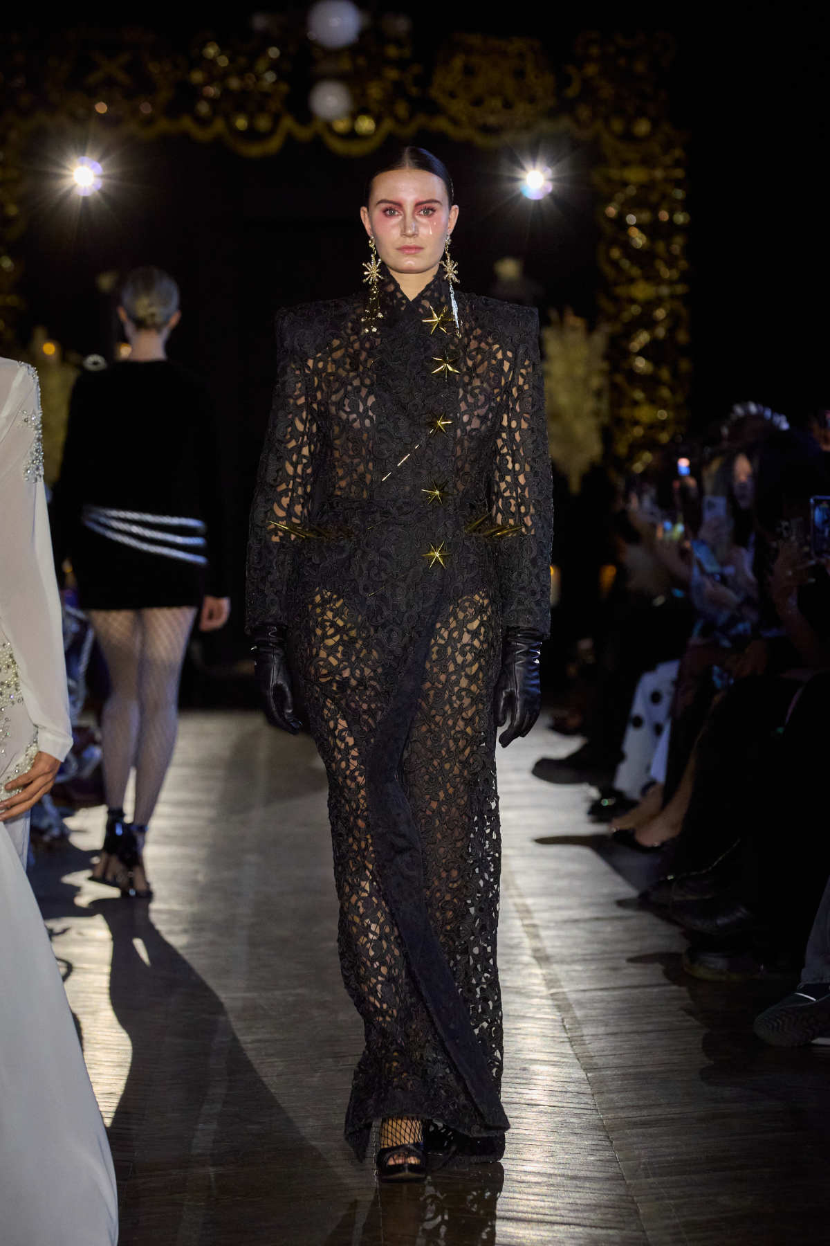 Juana Martín Presents Her New Haute Couture Fall-Winter 2025-26 Collection: Fervor