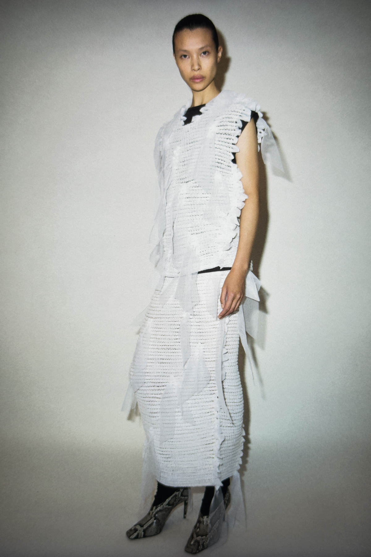 KHAITE Pre-Fall 2026: Twisted Elegance & Raw Femininity