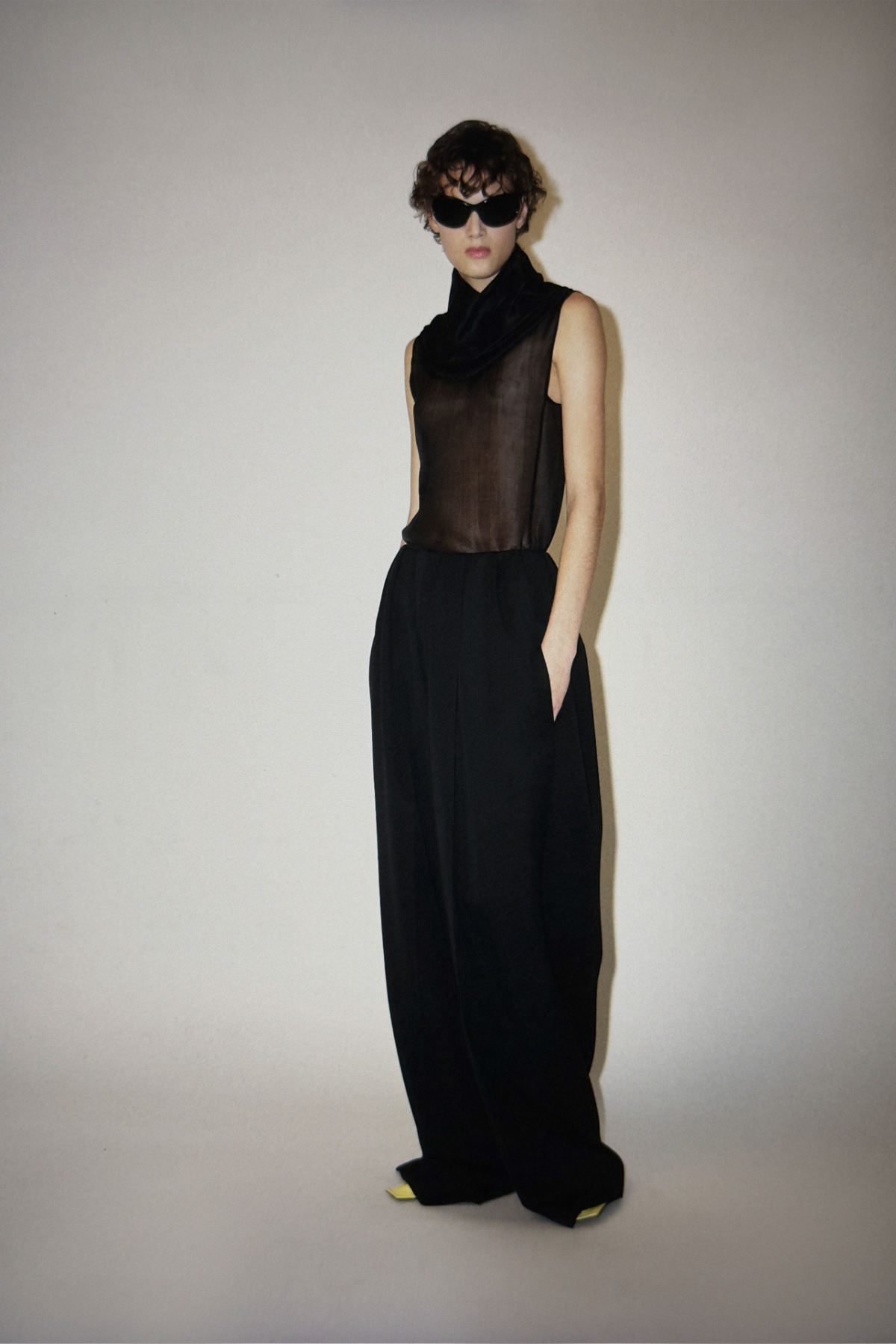 KHAITE Pre-Fall 2026: Twisted Elegance & Raw Femininity