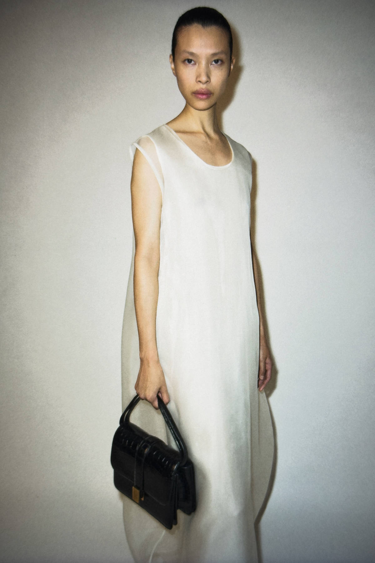 KHAITE Pre-Fall 2026: Twisted Elegance & Raw Femininity