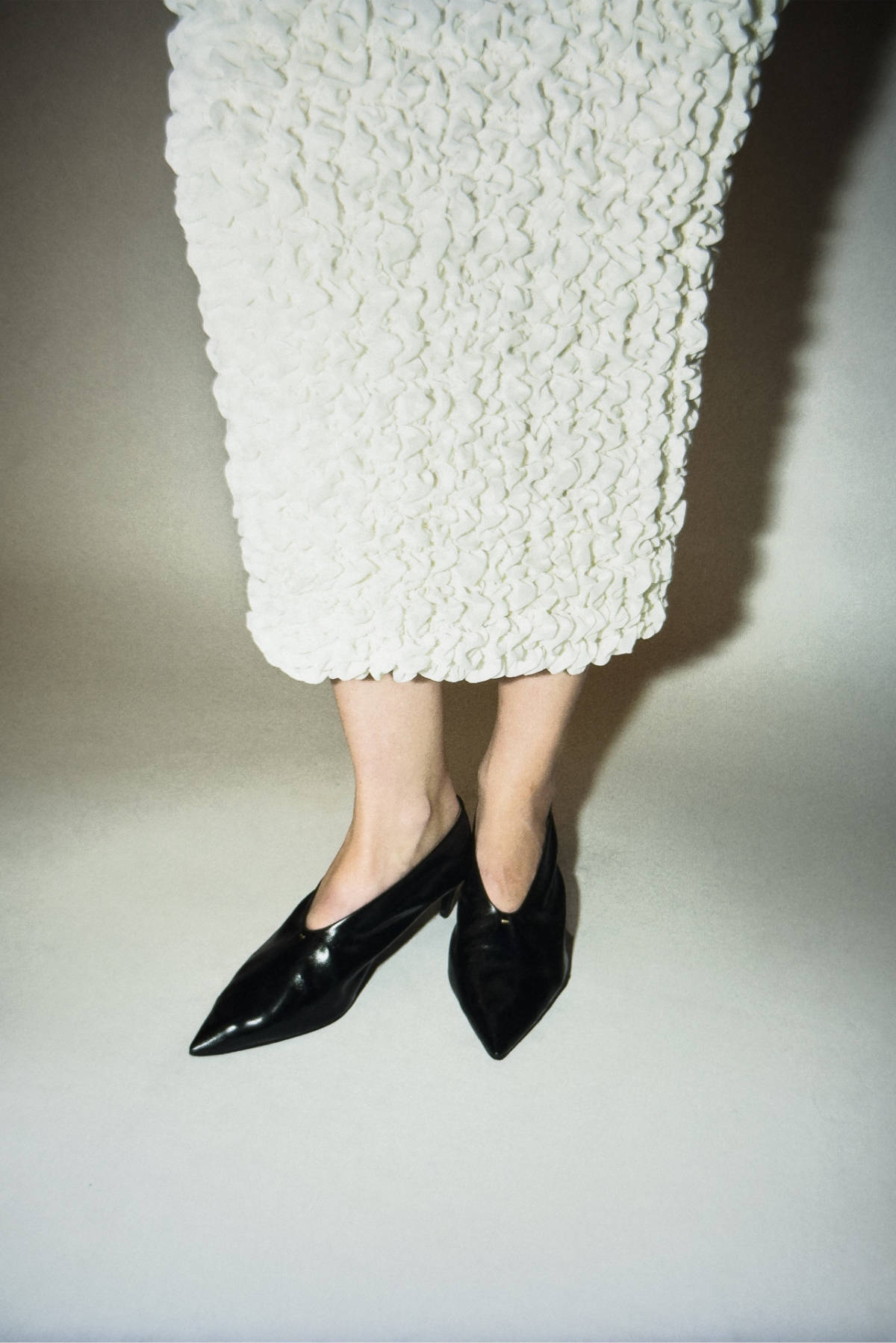 KHAITE Pre-Fall 2026: Twisted Elegance & Raw Femininity