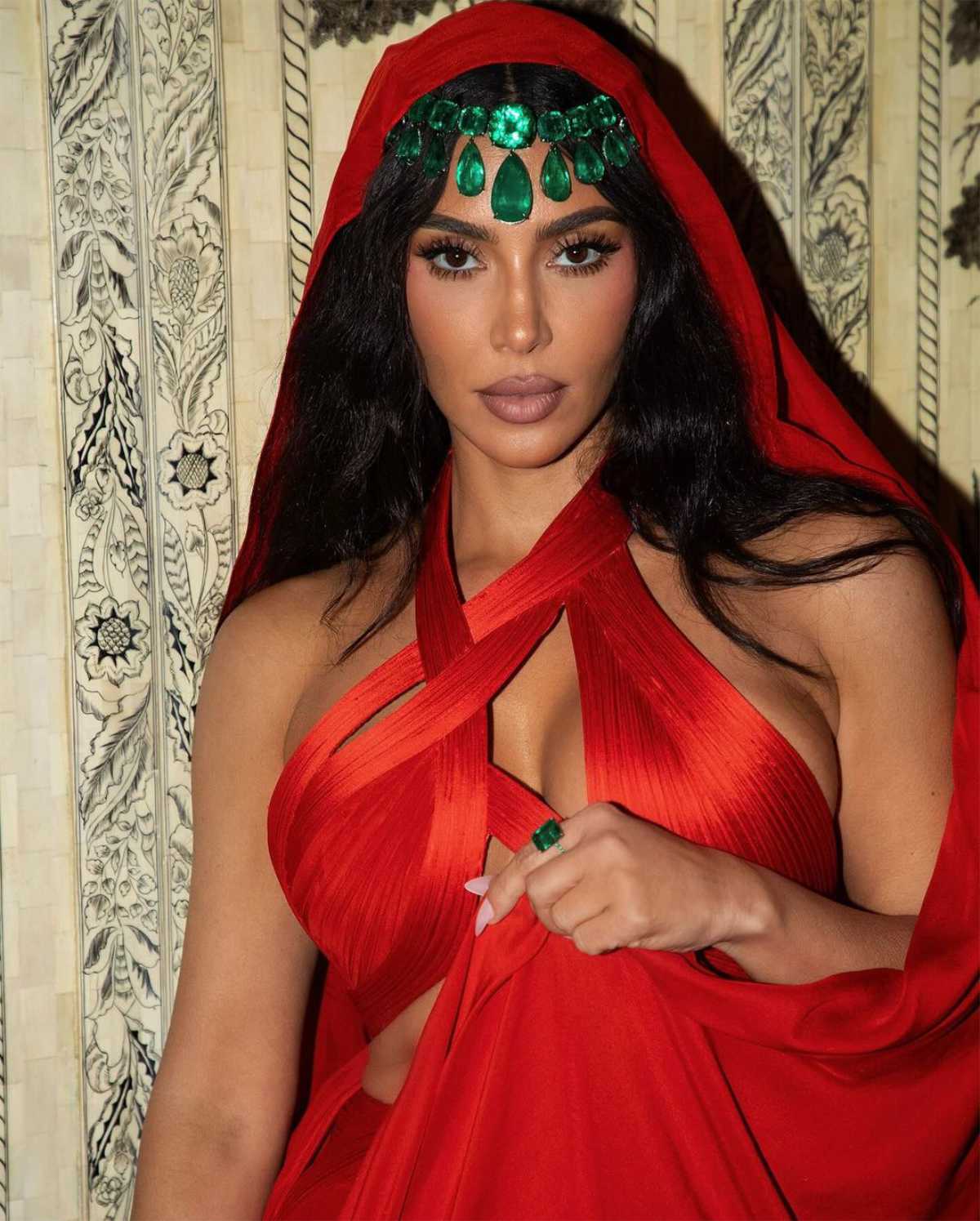 Kim Kardashian Debuts Gaurav Gupta Couture At Ambani Wedding In Aarohanam SS24