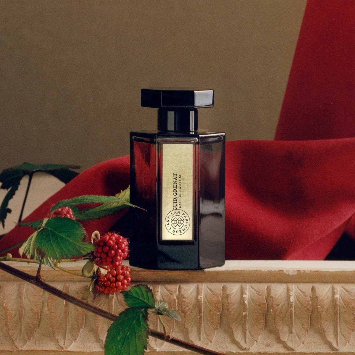 Autumn Warmth Reimagined Through L’Artisan Parfumeur’s Signature Fragrances