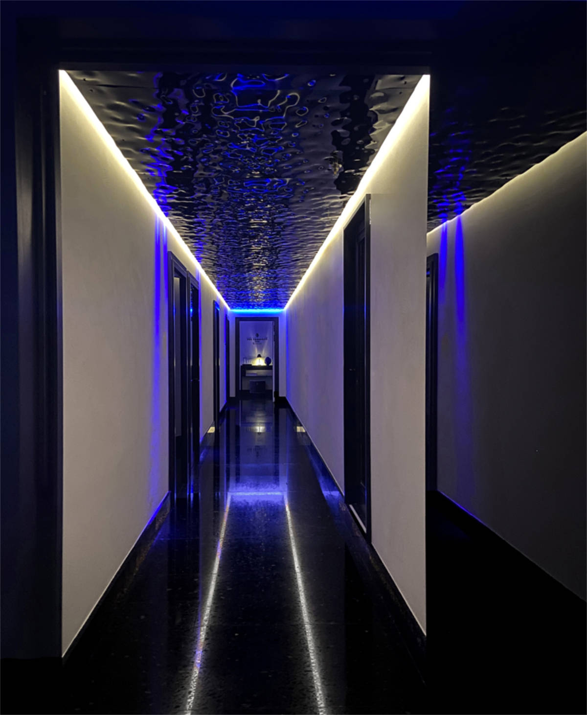 The Longevity Spa At The Portrait Milan Hotel - The First Luxury Spa In Black & White