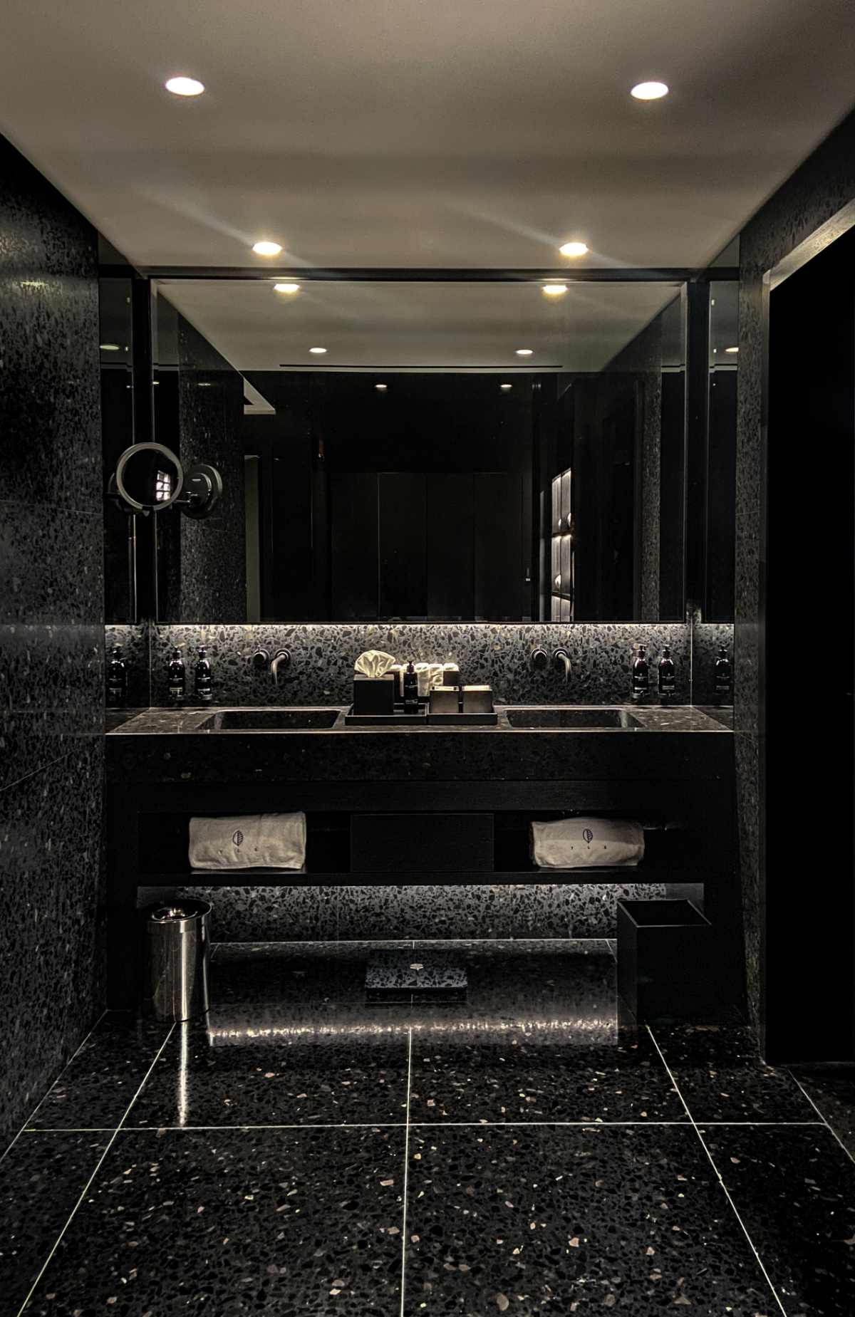 The Longevity Spa At The Portrait Milan Hotel - The First Luxury Spa In Black & White