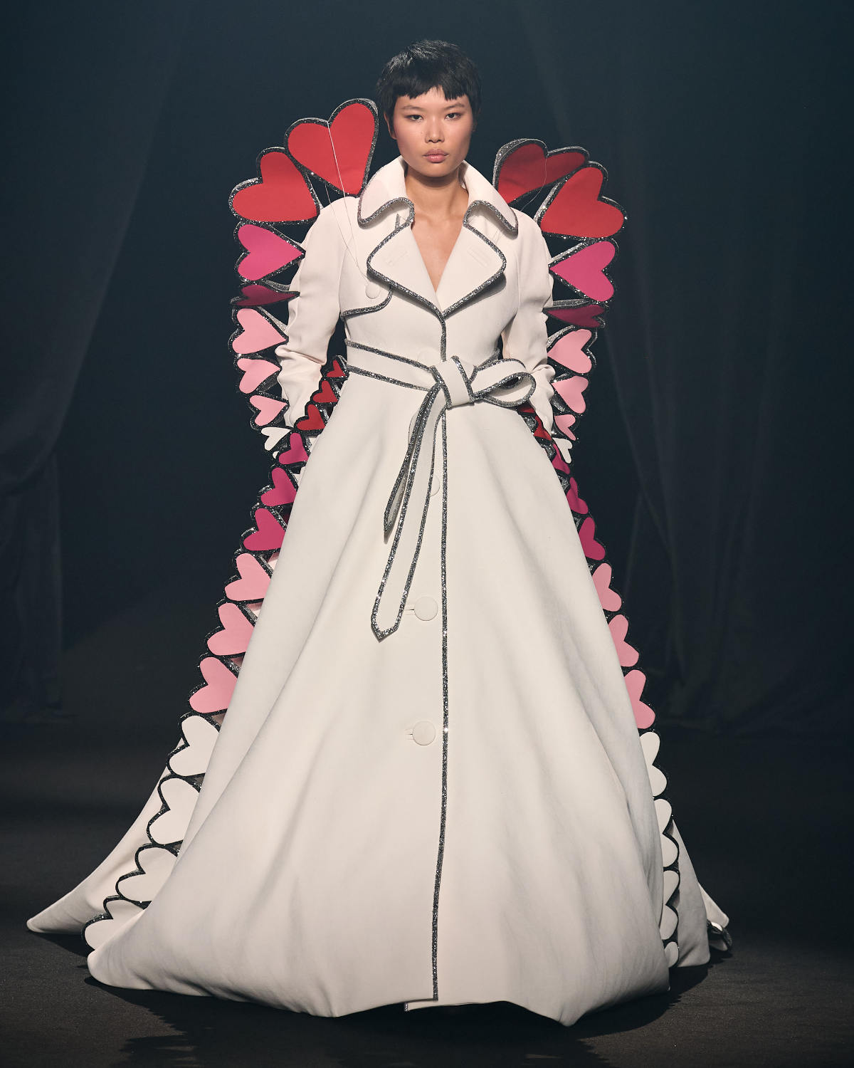 Love Brings Love Tribute Show Brings Together The World Of Fashion In Honor And Memory Of Alber Elb