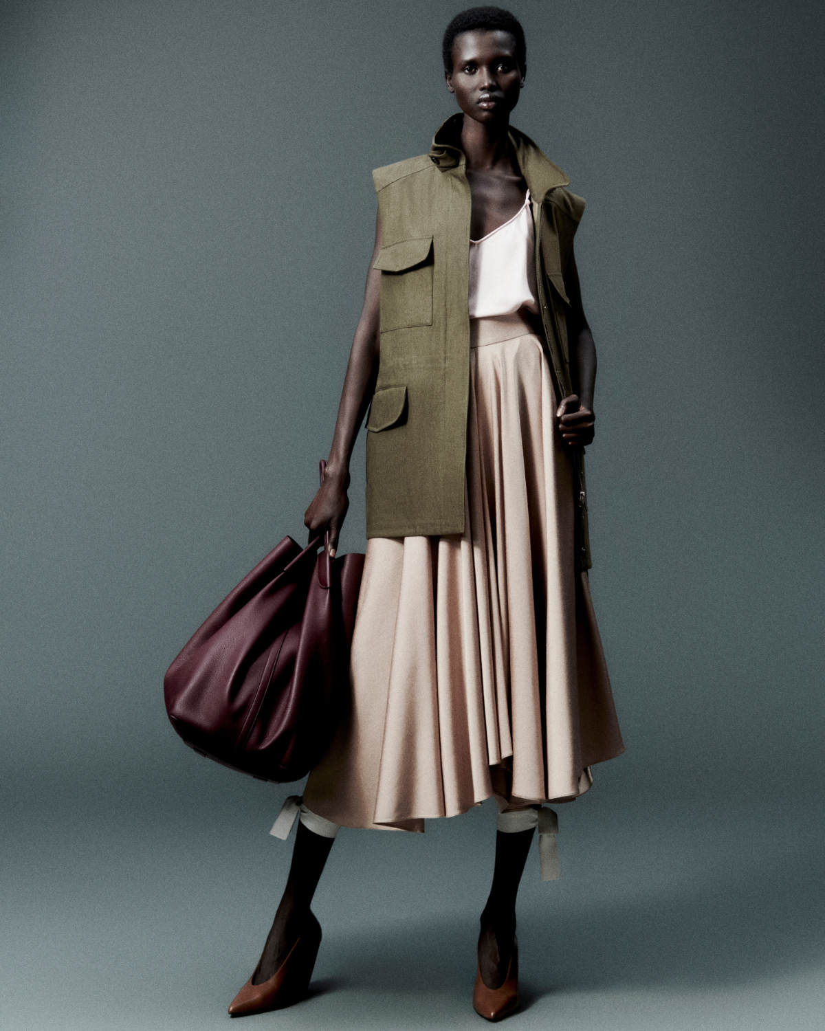 Loro Piana Presents Its New Fall/Winter 2024-2025 Women’s Collection