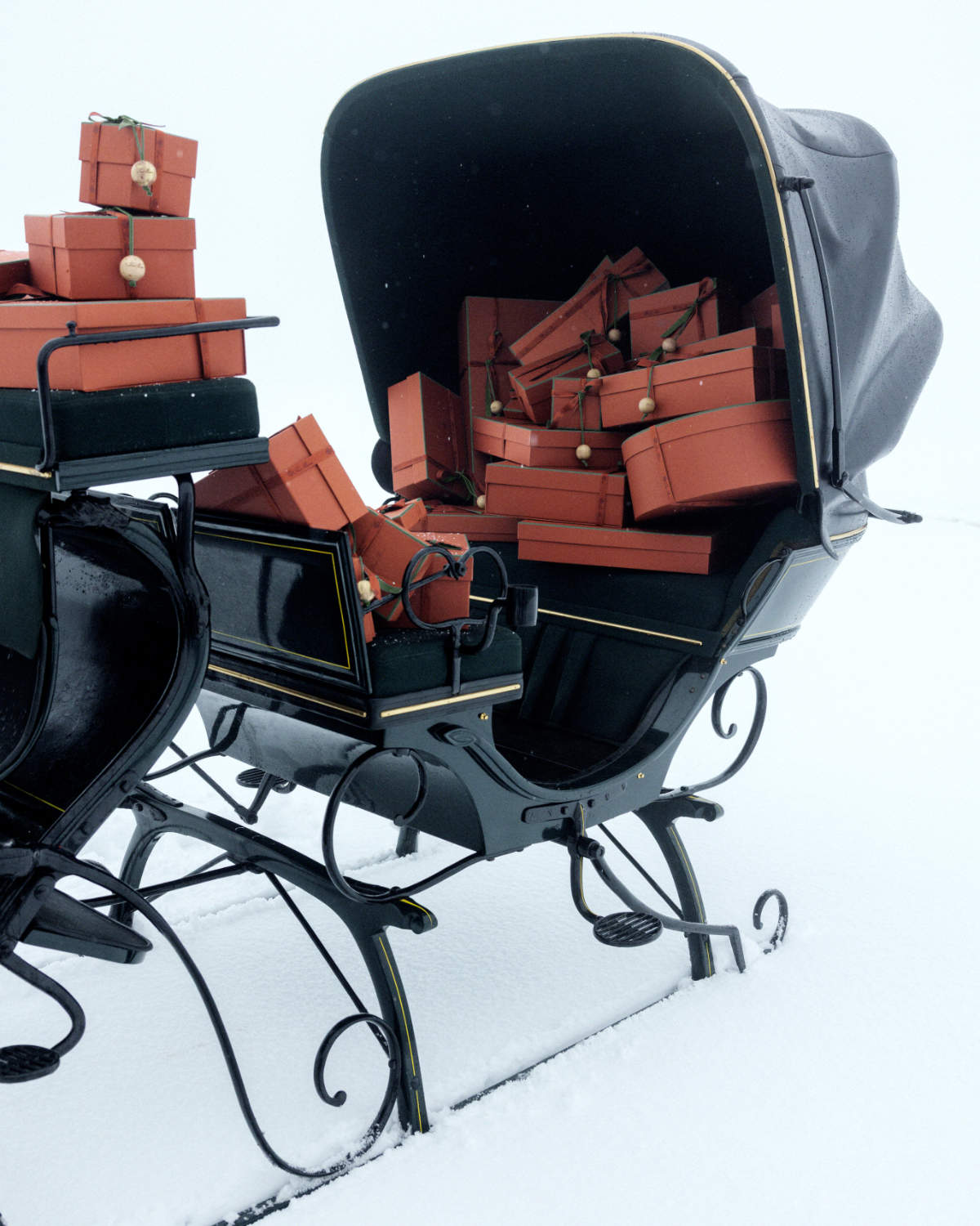 Loro Piana Unveils 2025 Holiday Gifting Collection: Timeless Luxury For The Festive Season
