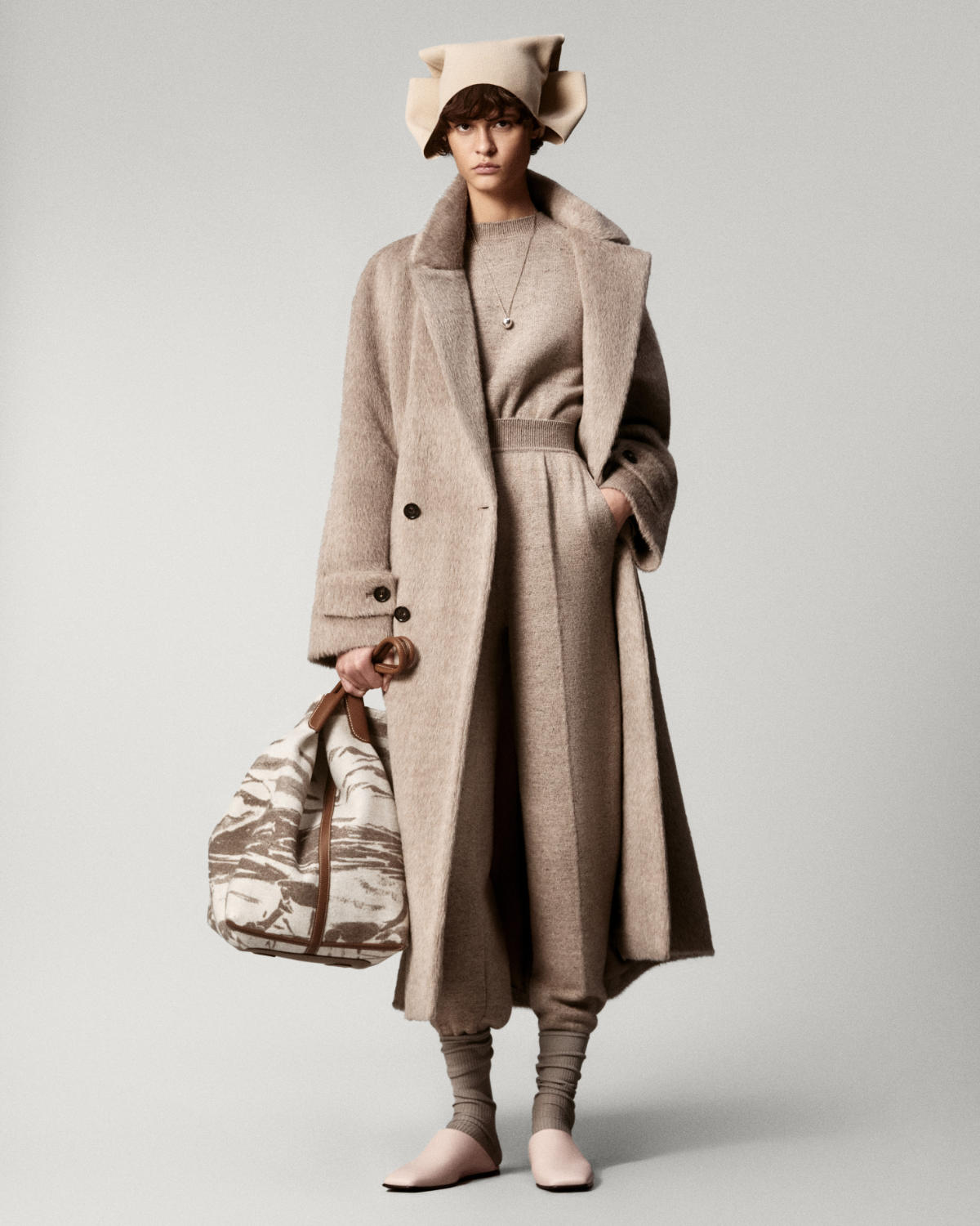 Loro Piana Presents Its New Spring/Summer 2025 Women’s Collection