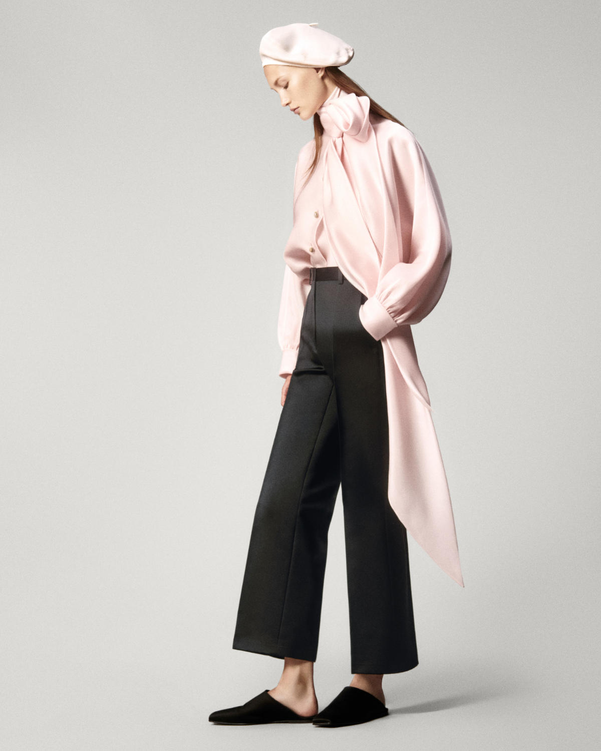 Loro Piana Presents Its New Spring/Summer 2025 Women’s Collection