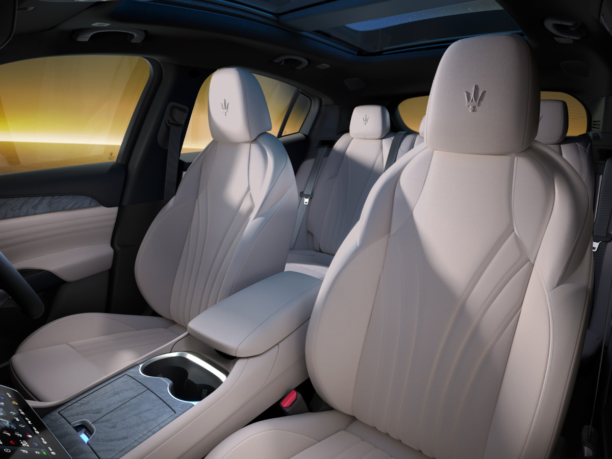 Maserati Grecale Lumina Blu: Italian Luxury Meets Cutting-Edge SUV Innovation