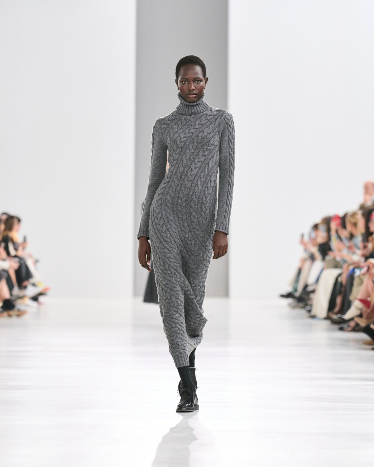 Max Mara Presents Its New Fall-Winter 2024 Collection: The Inner Life